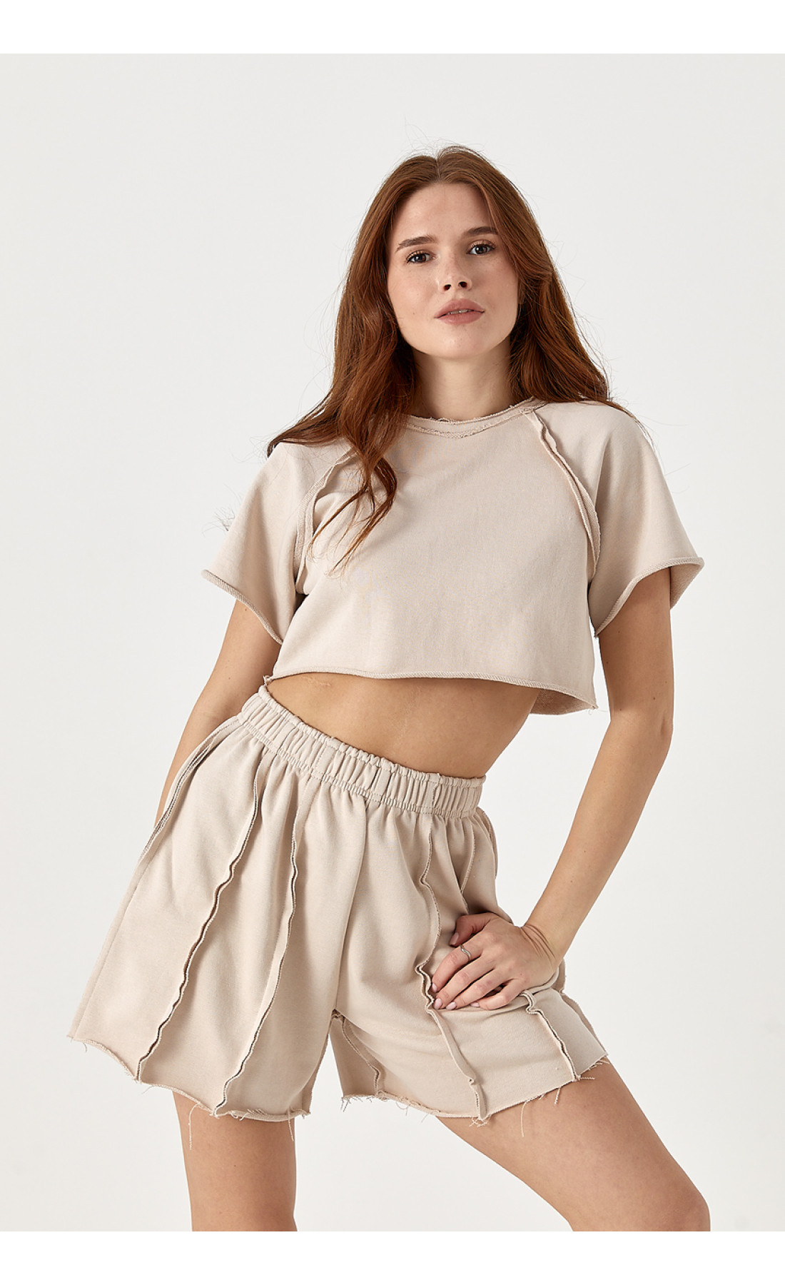 Спортивний костюм зі швами навиворіт  бежевий колір