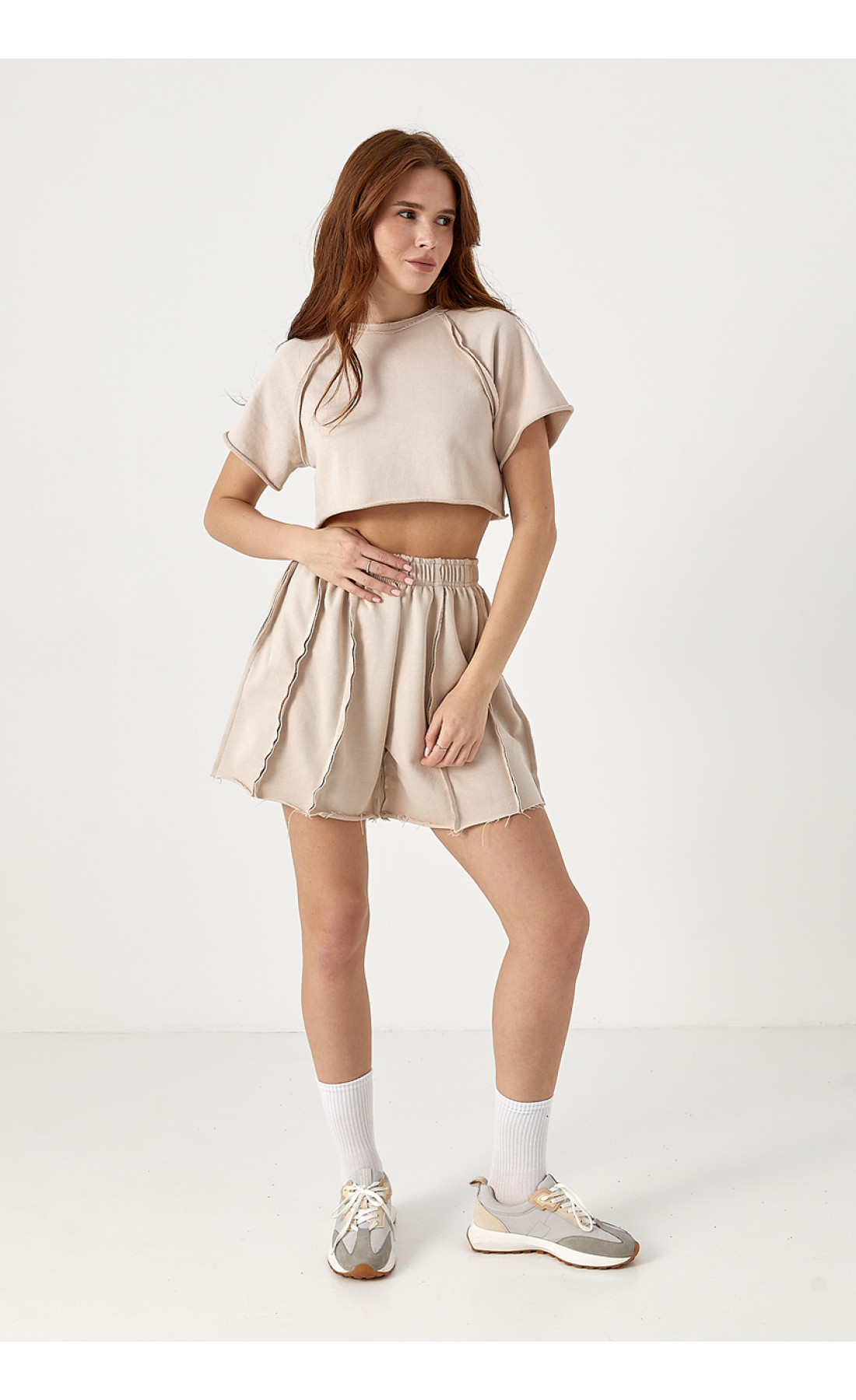 Спортивний костюм зі швами навиворіт  бежевий колір