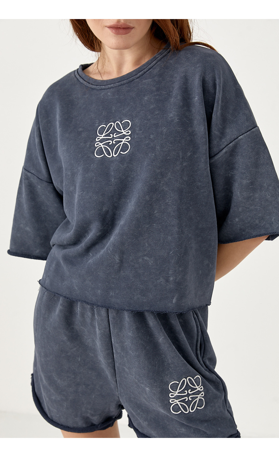 Спортивний костюм із футболкою та шортами вільного крою  сірий колір