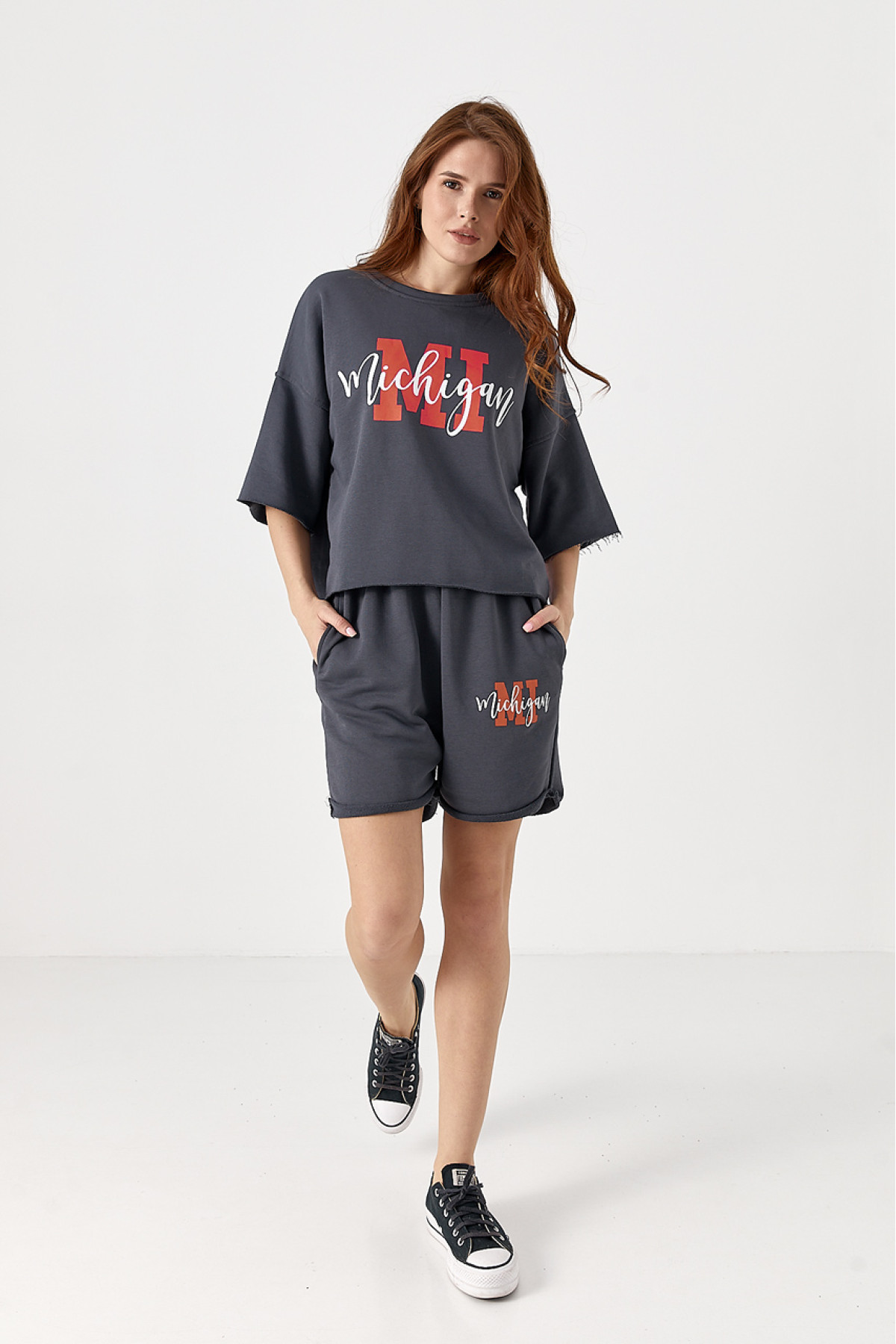 Спортивний костюм з принтом Michigan  темносірий колір