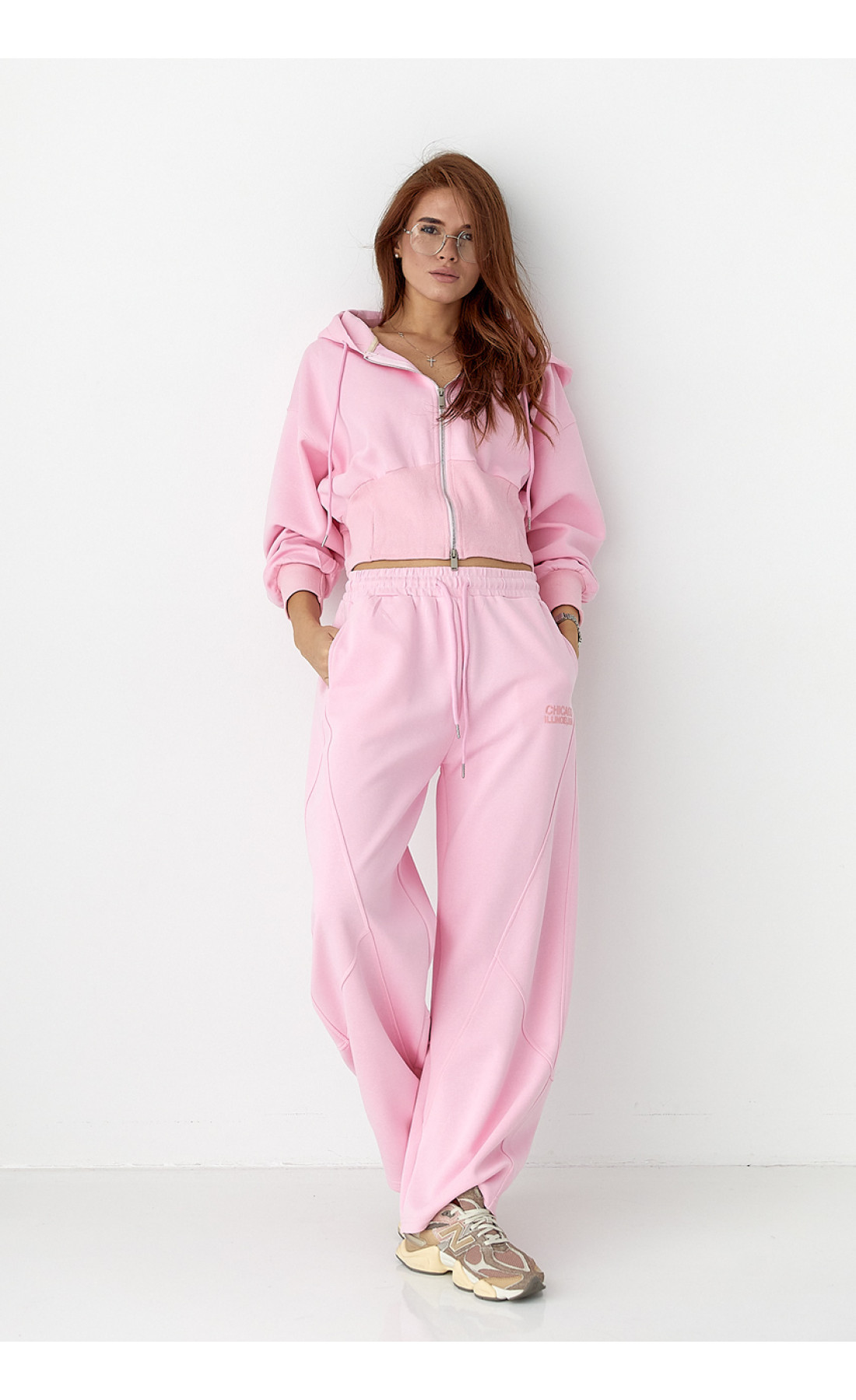 Спортивний костюм з прямими штанами та укороченим худі  рожевий колір