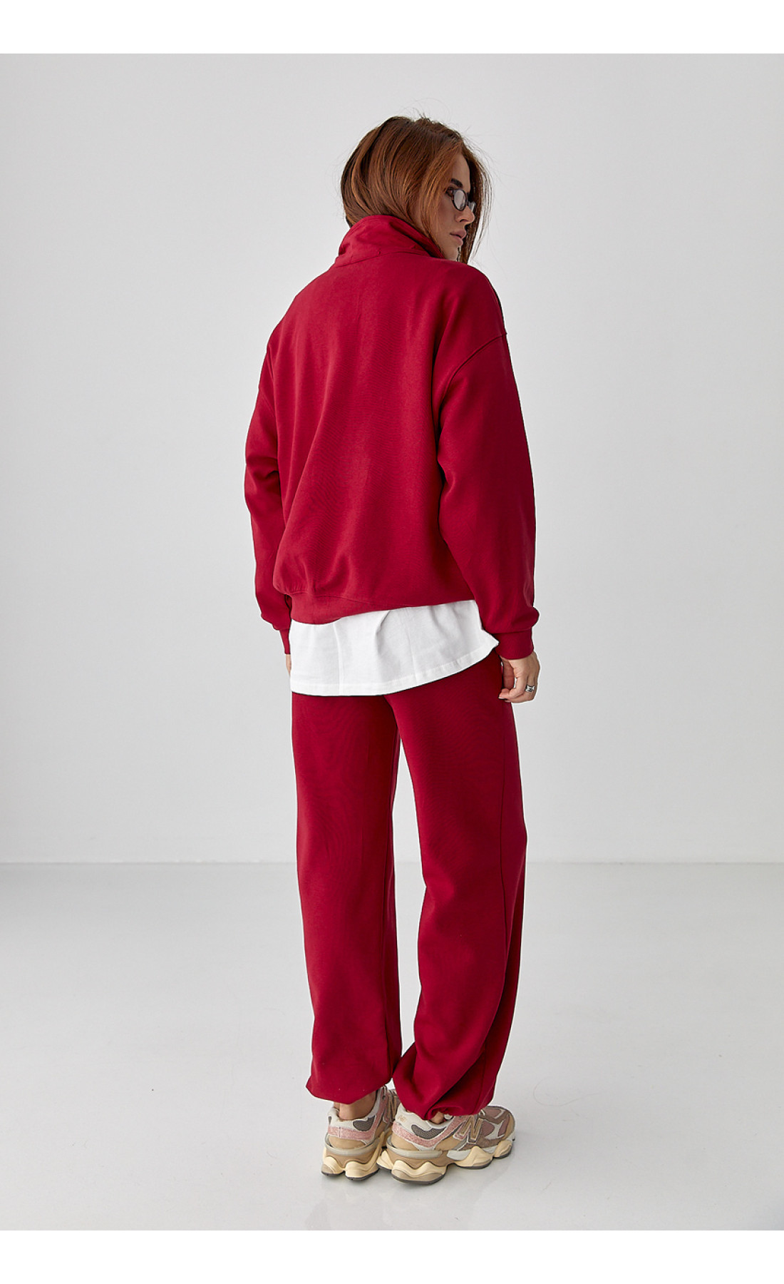 Вільний спортивний костюм зі світшотом на блискавці та прямими штанами  темночервоний колір