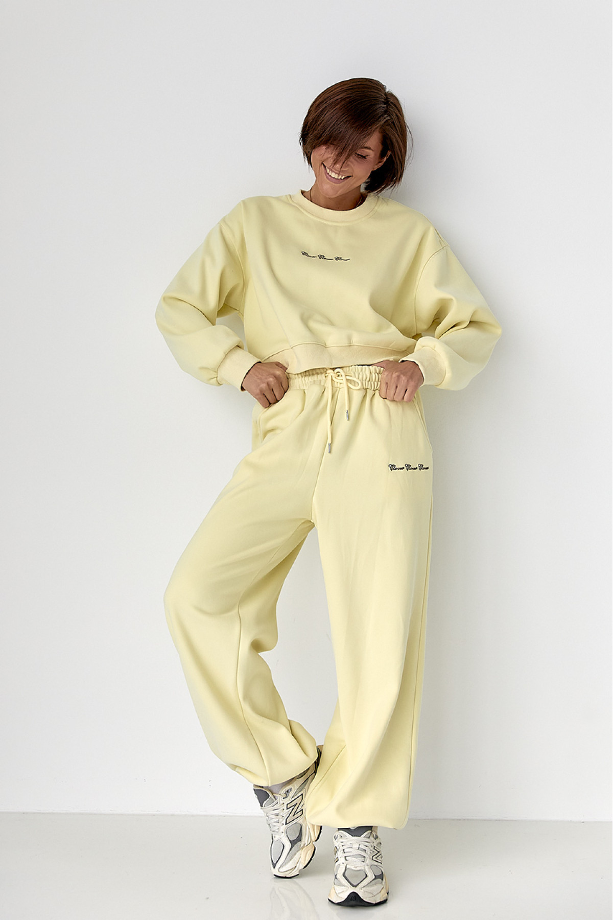 Спортивний костюм із плюшевим начосом з коротким світшотом та штанами палаццо  лимонний колір