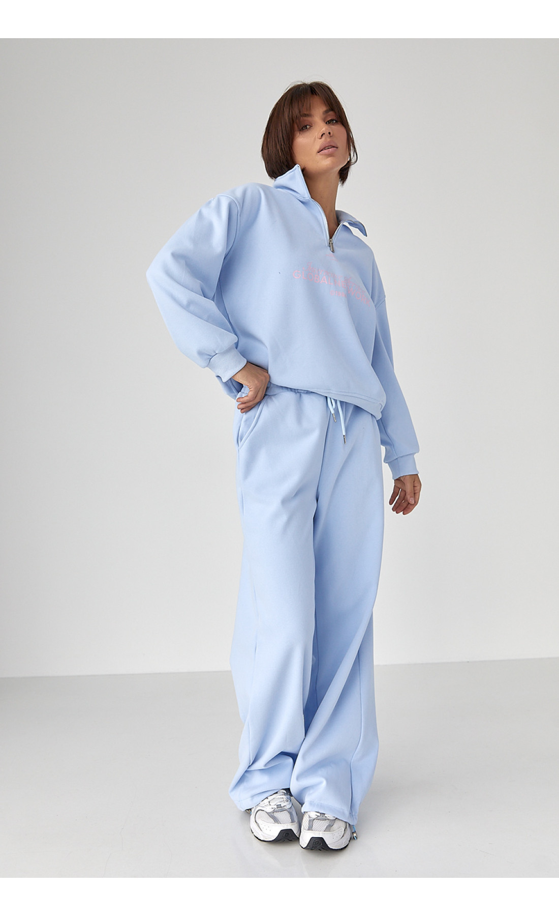 Теплий спортивний костюм з написами  блакитний колір