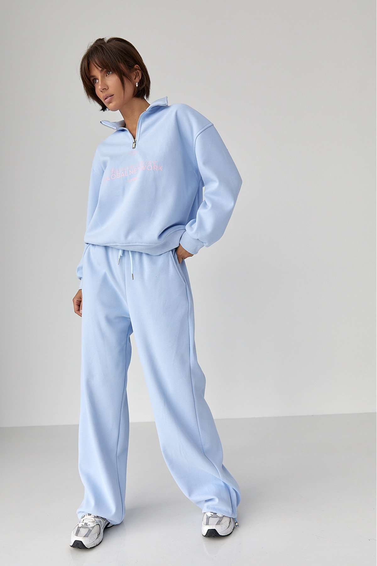 Теплий спортивний костюм з написами  блакитний колір