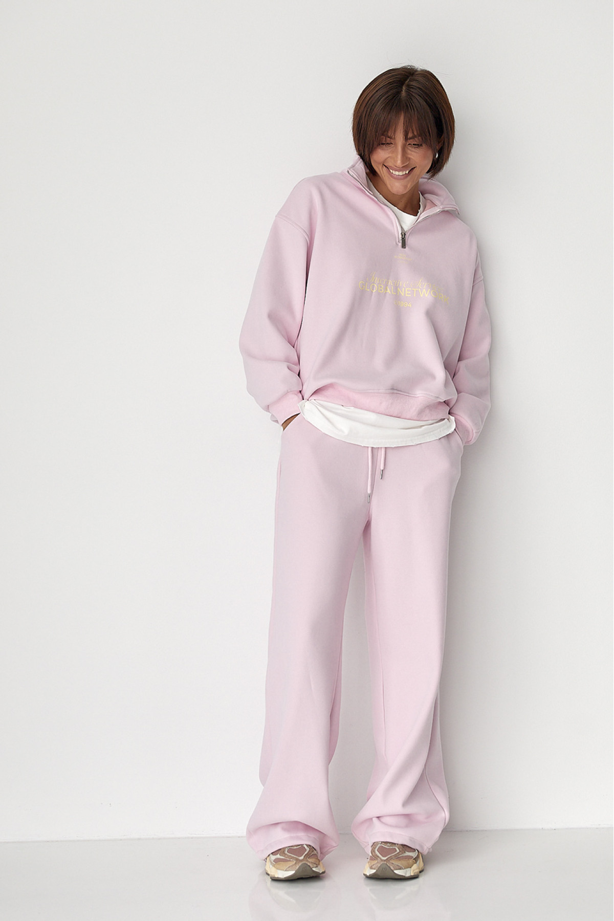 Теплий спортивний костюм з написами  пудра колір