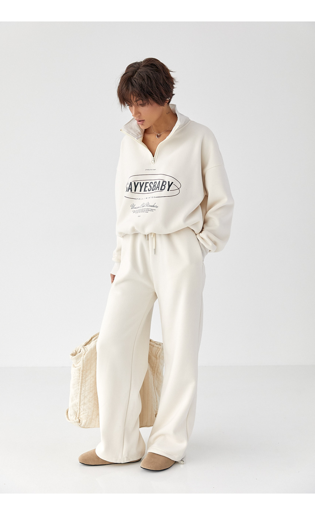 Теплий спортивний костюм із принтом  кремовий колір