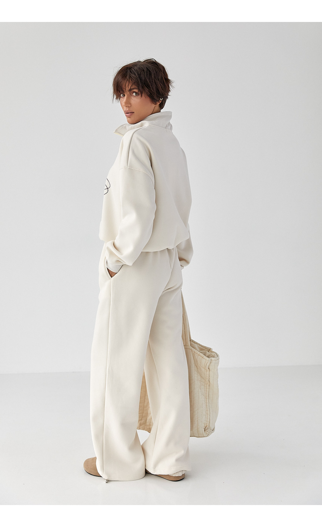 Теплий спортивний костюм із принтом  кремовий колір