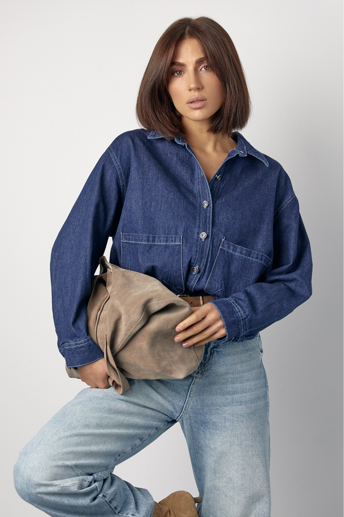 Джинсова сорочка з кишенями на металевих ґудзиках  темносиній колір