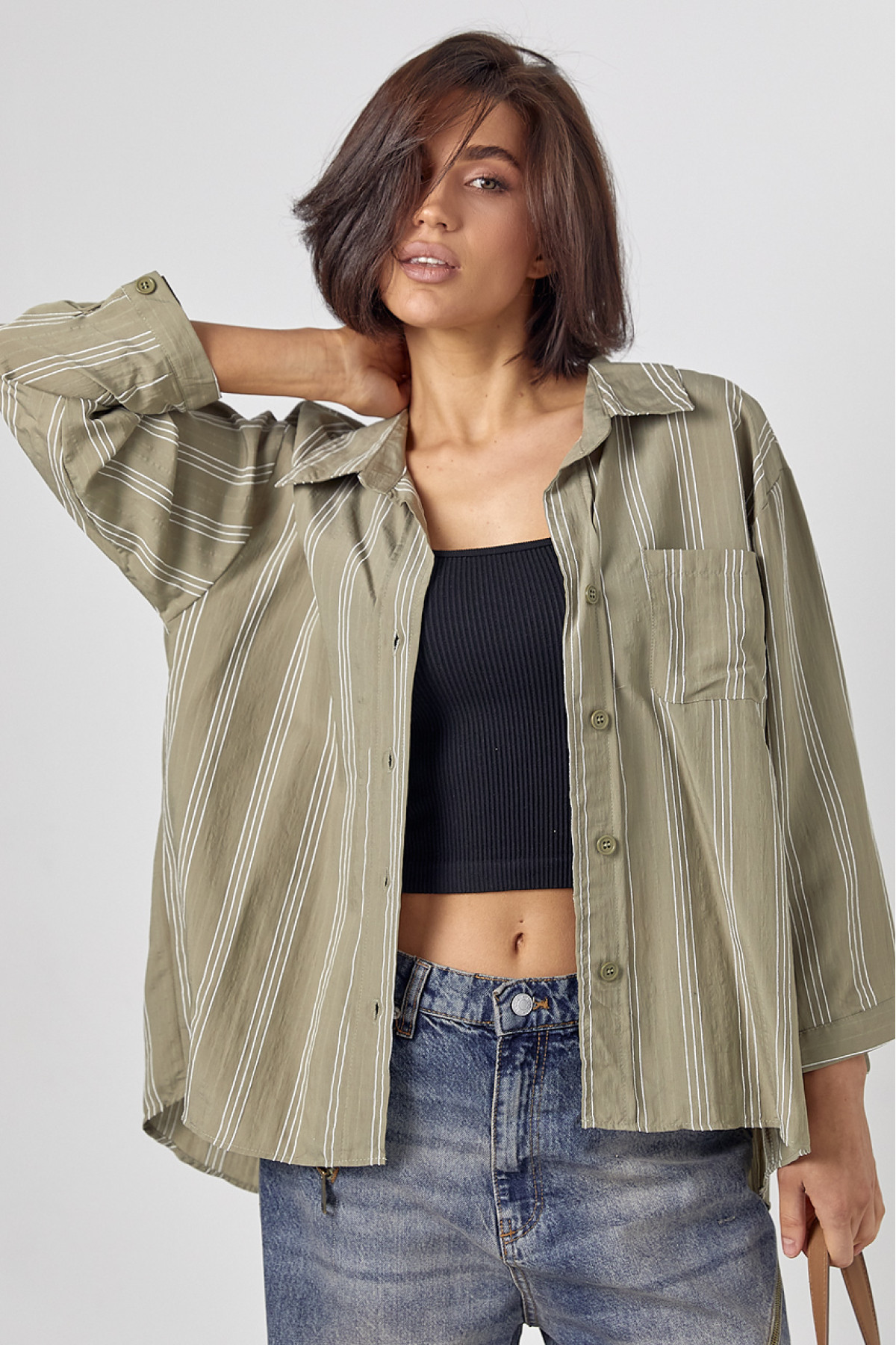 Жіноча сорочка у смужку з рукавами три чверті  хакі колір