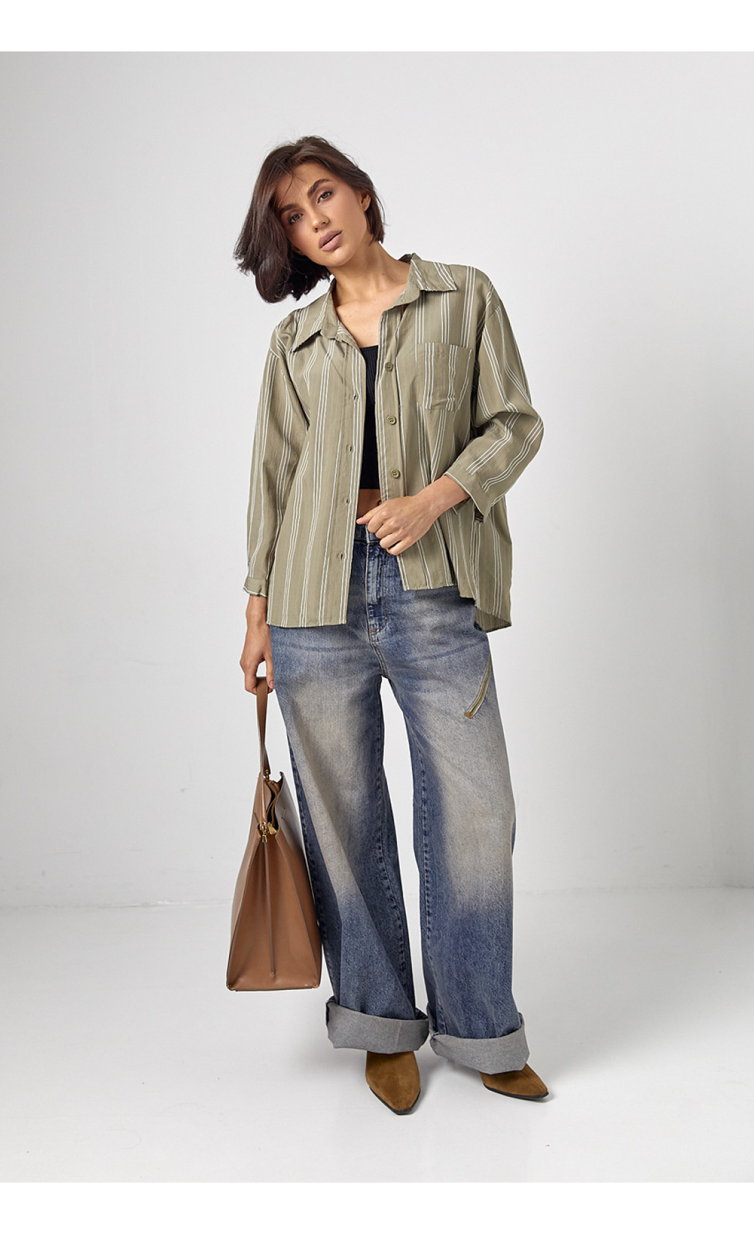 Жіноча сорочка у смужку з рукавами три чверті  хакі колір