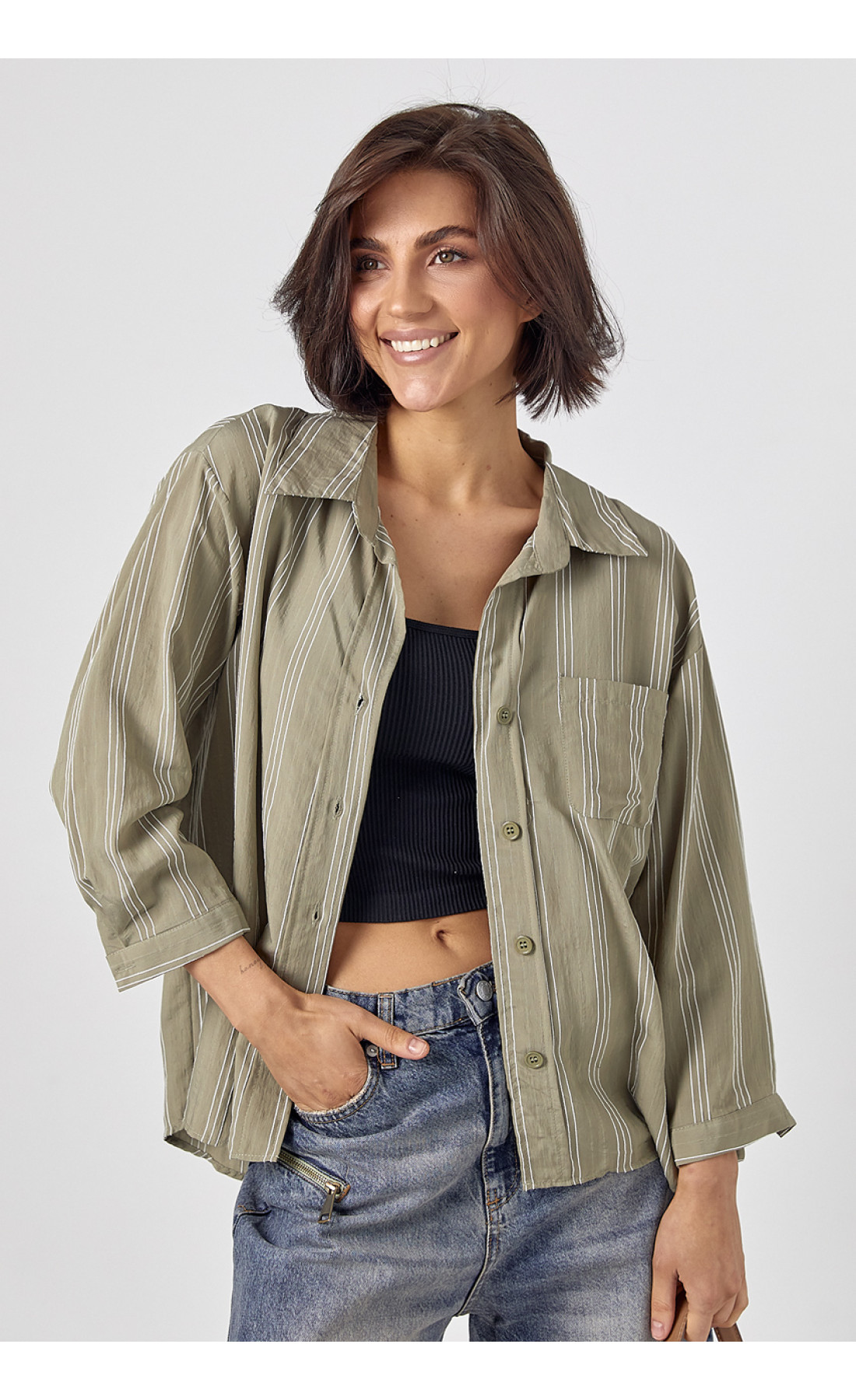 Жіноча сорочка у смужку з рукавами три чверті  хакі колір