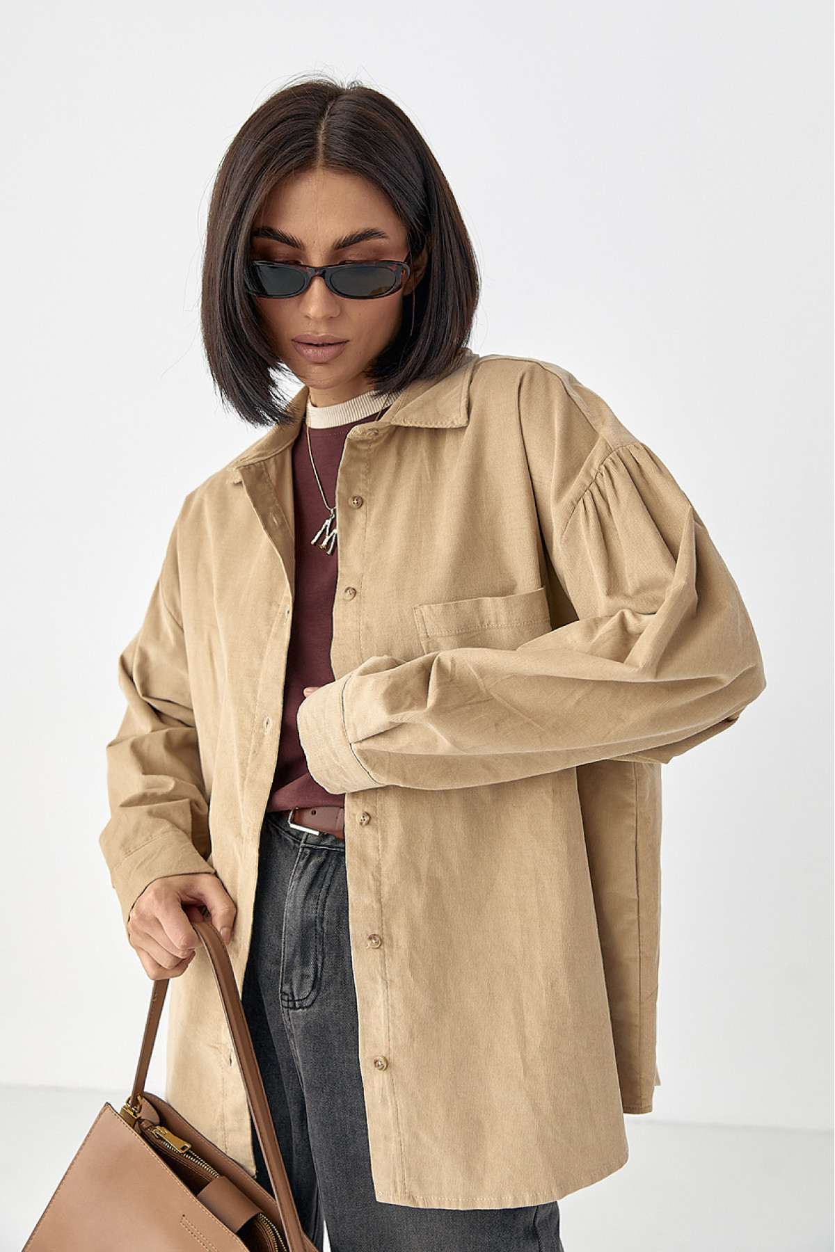 Жіноча вельветова оversize сорочка  світлокоричневий колір