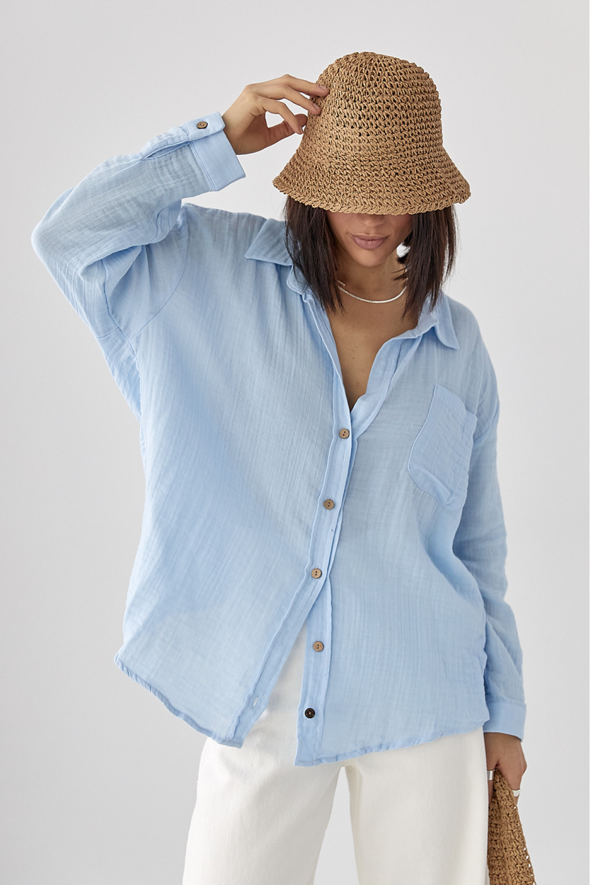 Муслінова сорочка на ґудзиках  блакитний колір