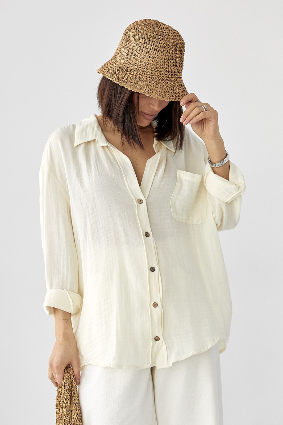 Муслінова сорочка на ґудзиках  кремовий колір