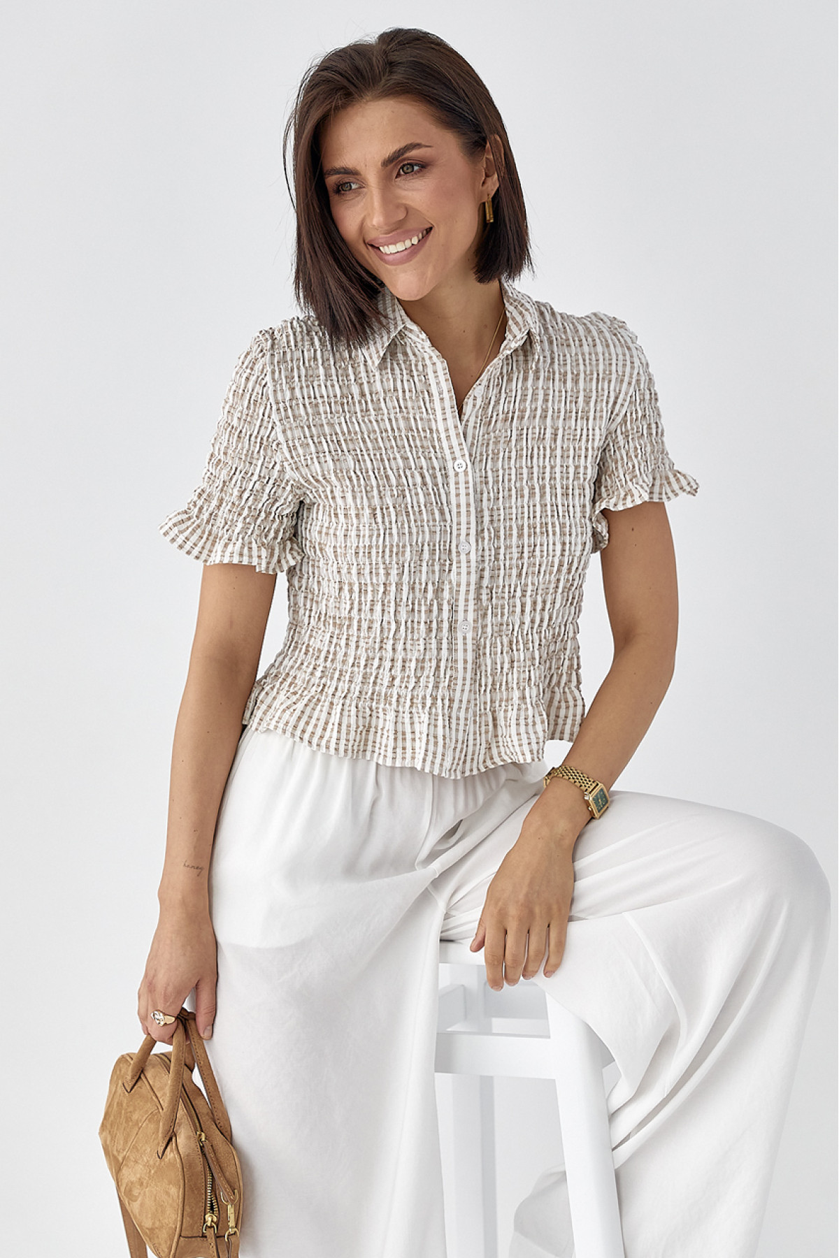 Смугаста блуза з ефектом жатки  кавовий колір