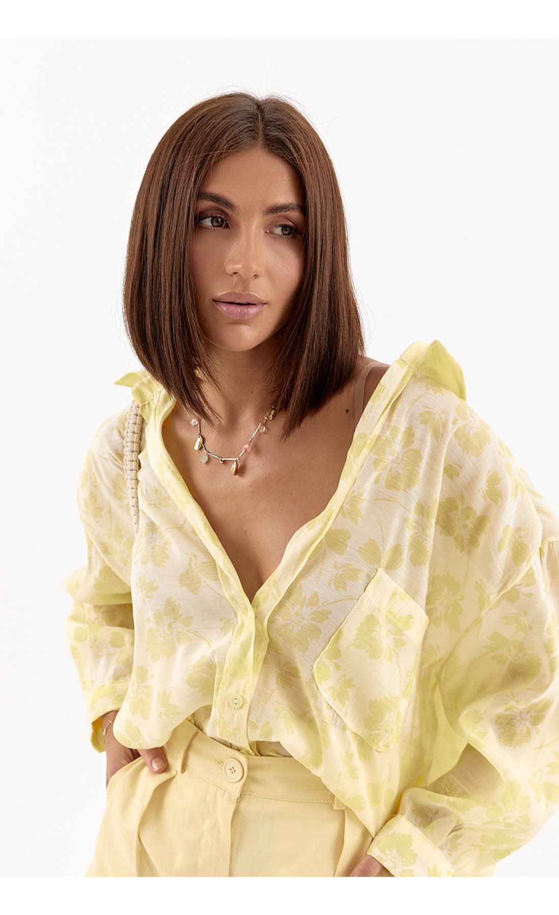 Бавовняна сорочка з квітковим принтом  жовтий колір