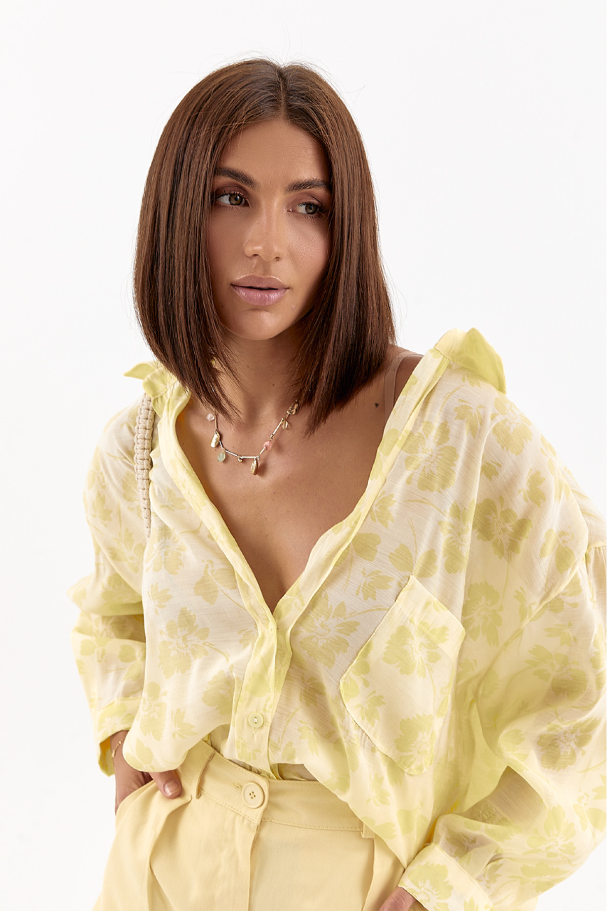 Бавовняна сорочка з квітковим принтом  жовтий колір