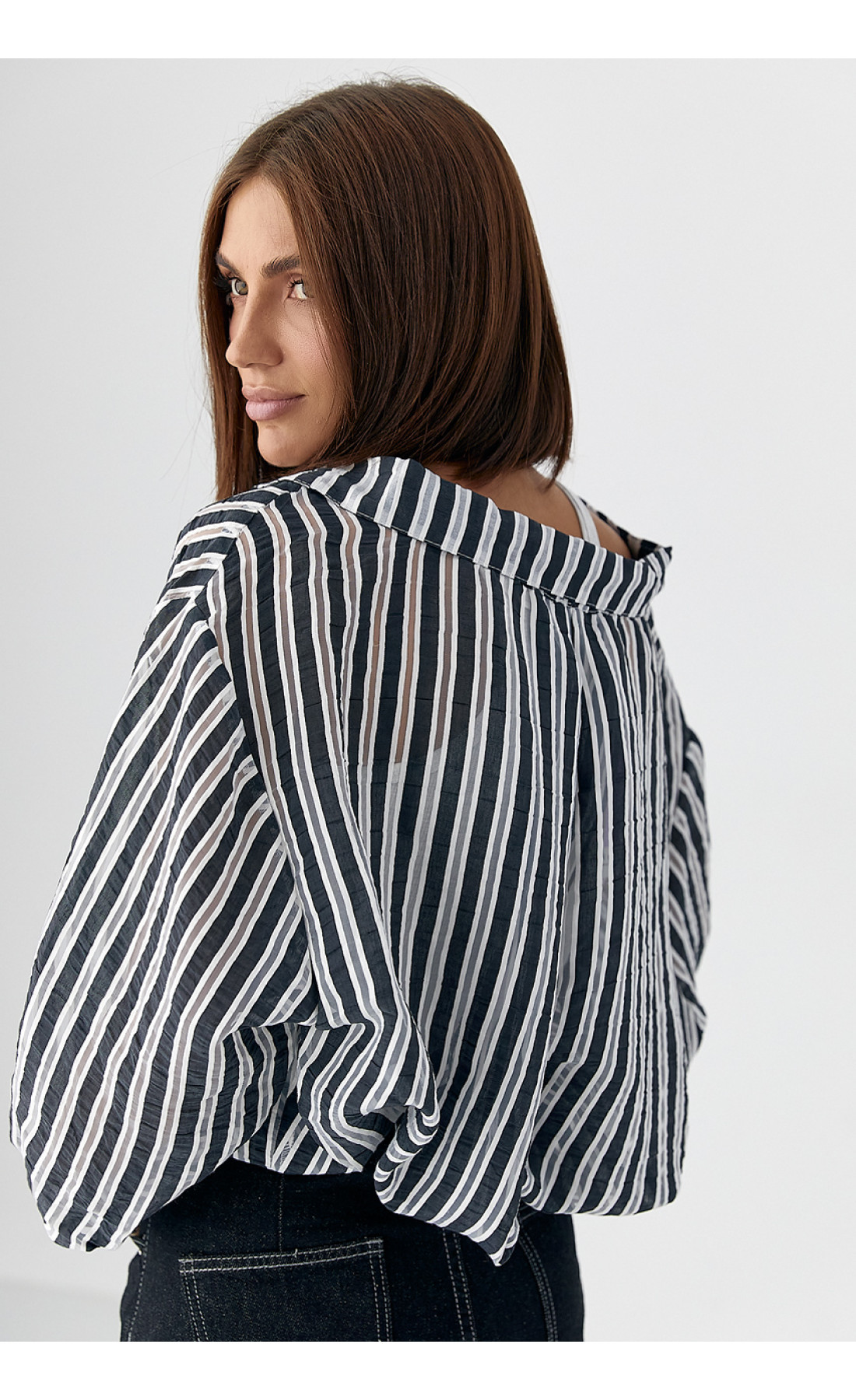 Класична сорочка у смужку  чорний колір