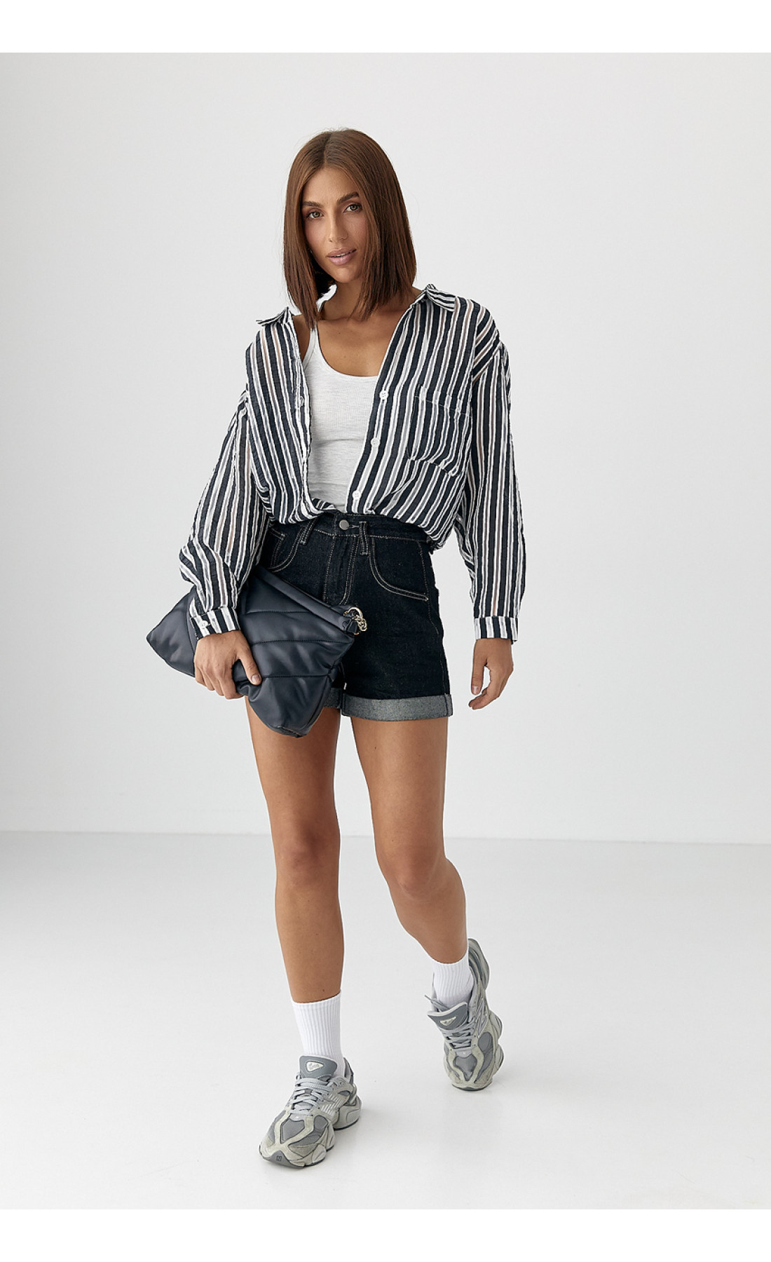 Класична сорочка у смужку  чорний колір