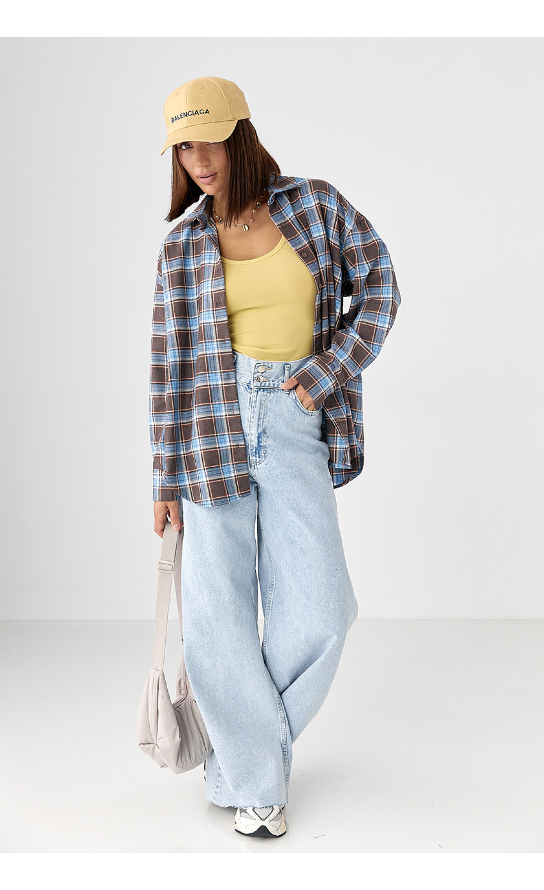 Клітчаста сорочка з напівкруглим низом  блакитний колір