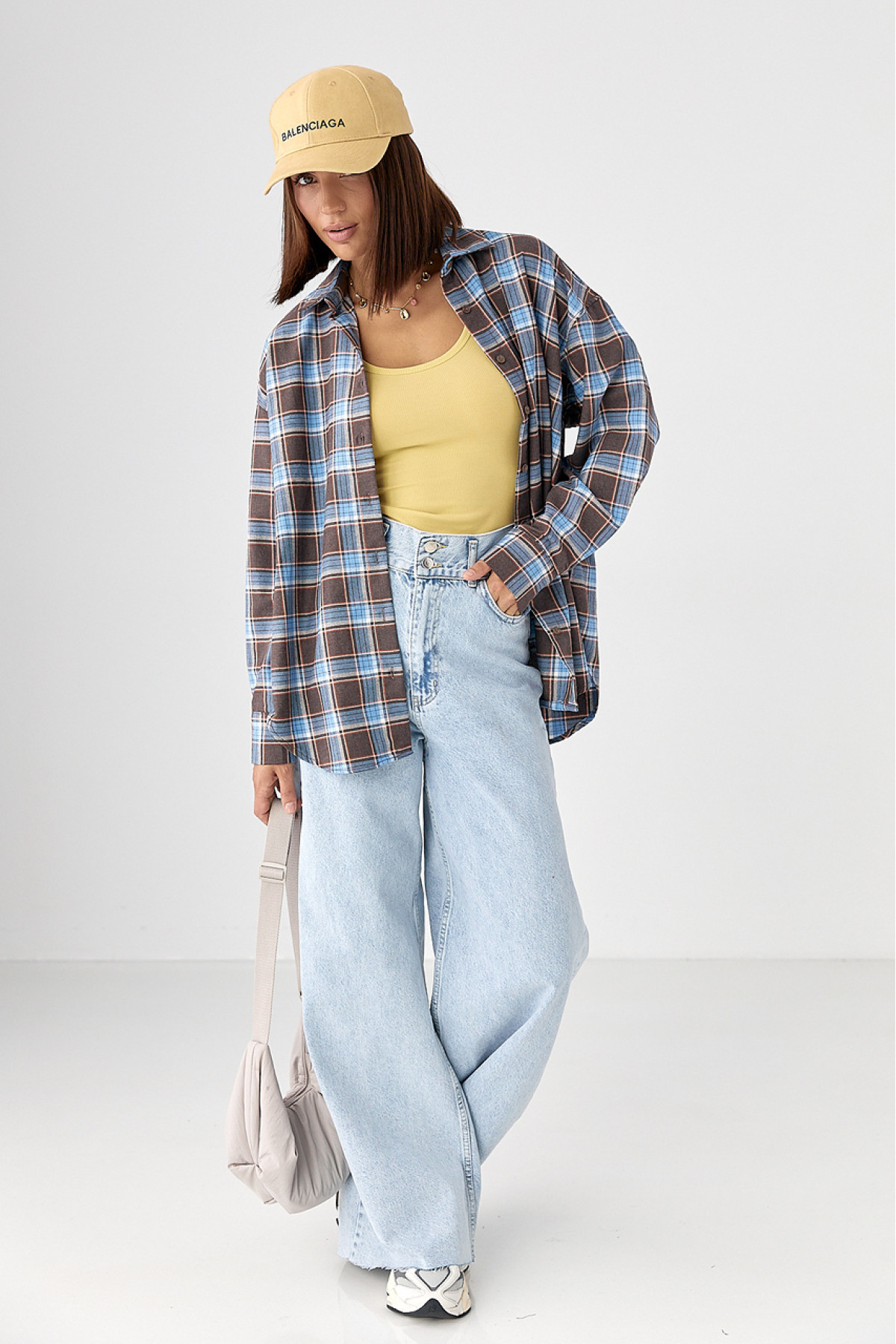 Клітчаста сорочка з напівкруглим низом  блакитний колір