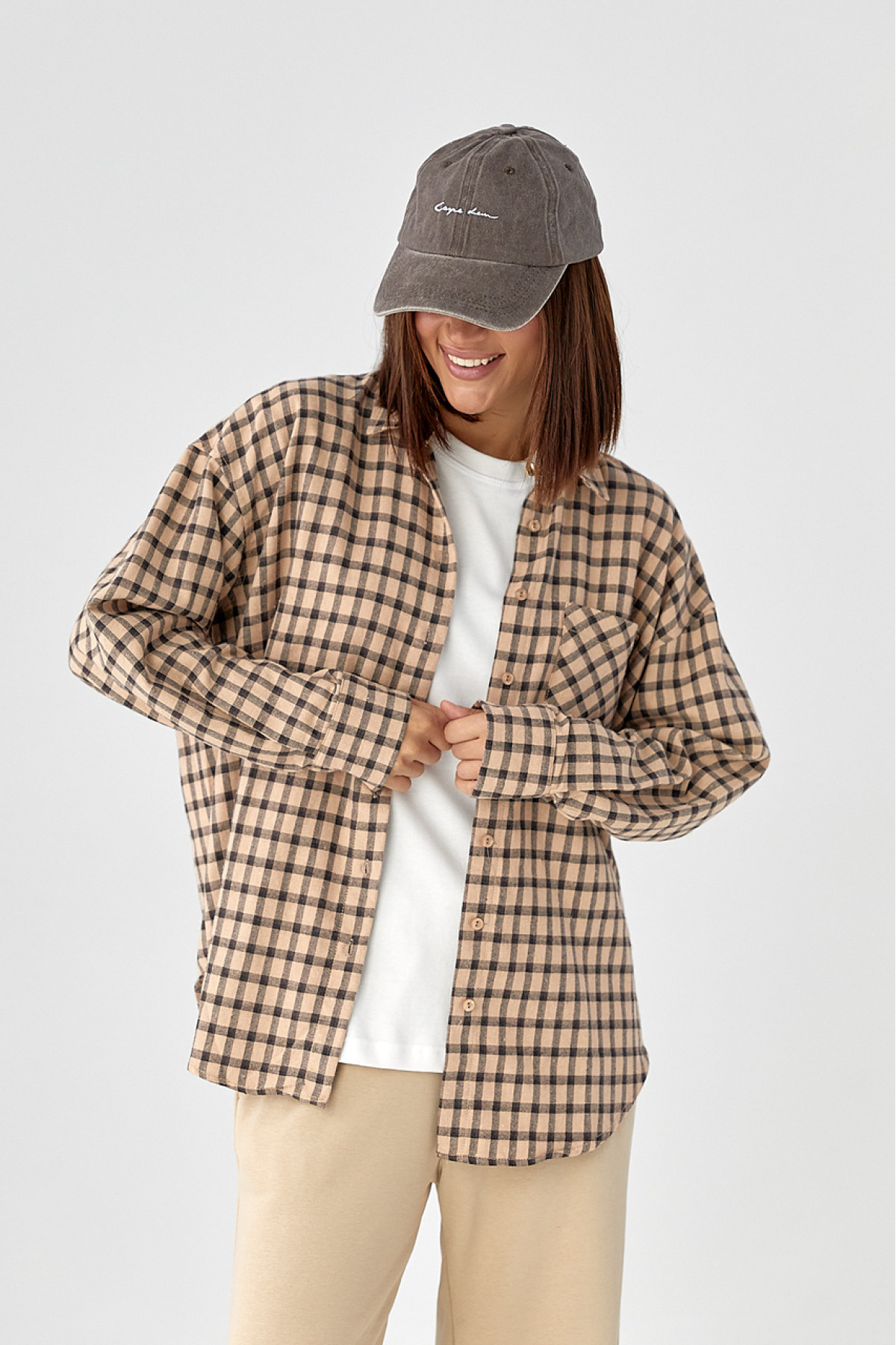 Сорочка в клітинку з накладною кишенею  кавовий колір