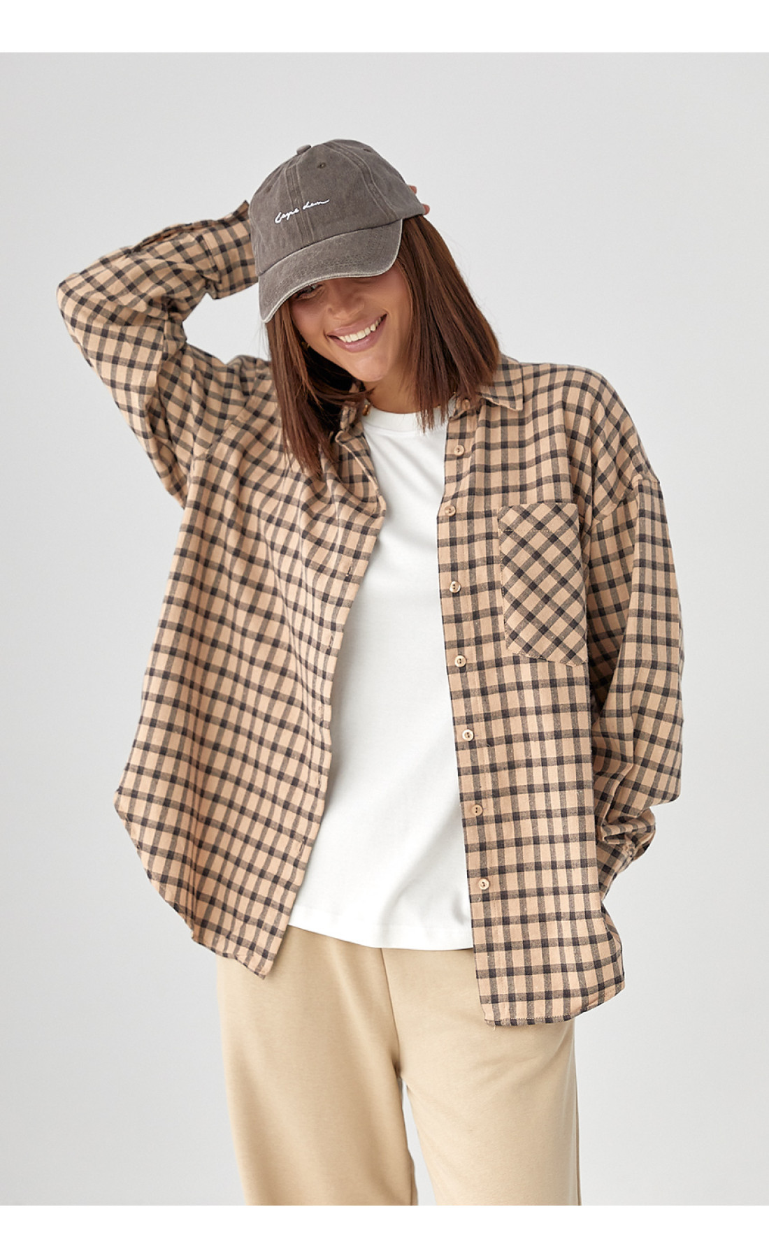 Сорочка в клітинку з накладною кишенею  кавовий колір