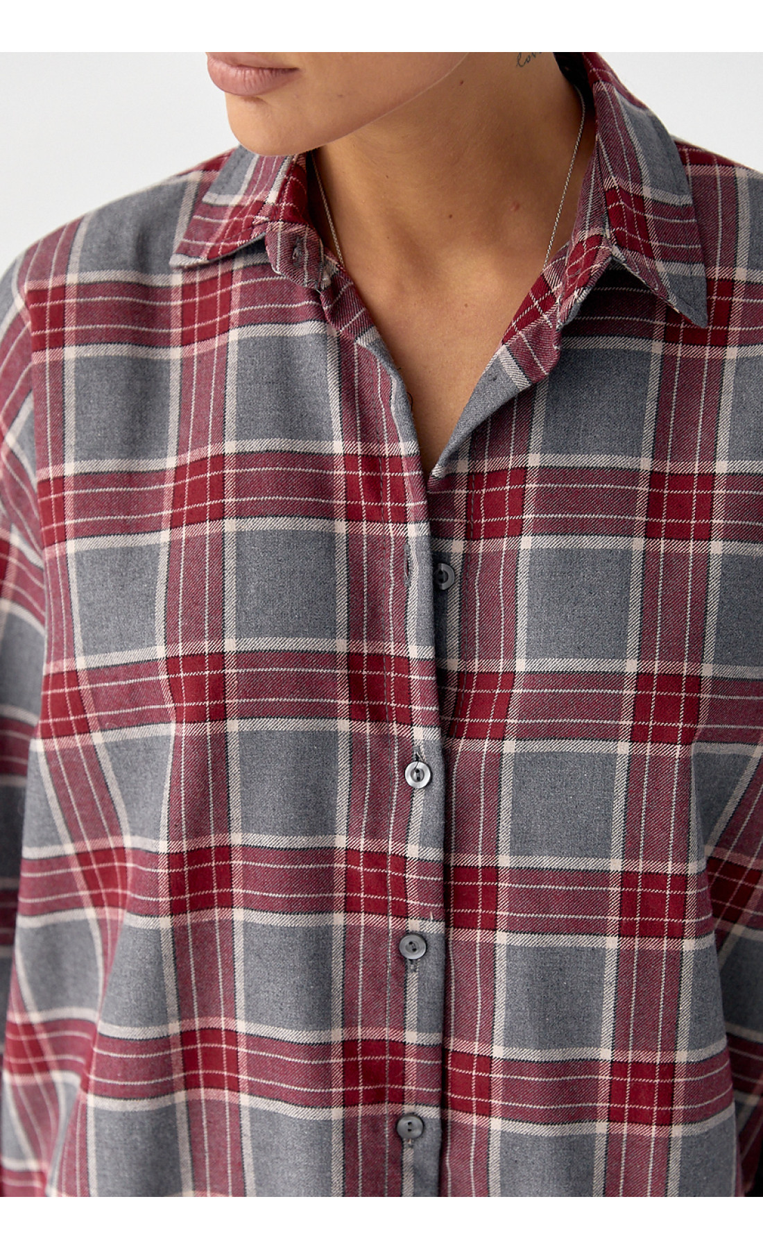 Сорочка в клітинку з подовженою спинкою  темночервоний колір