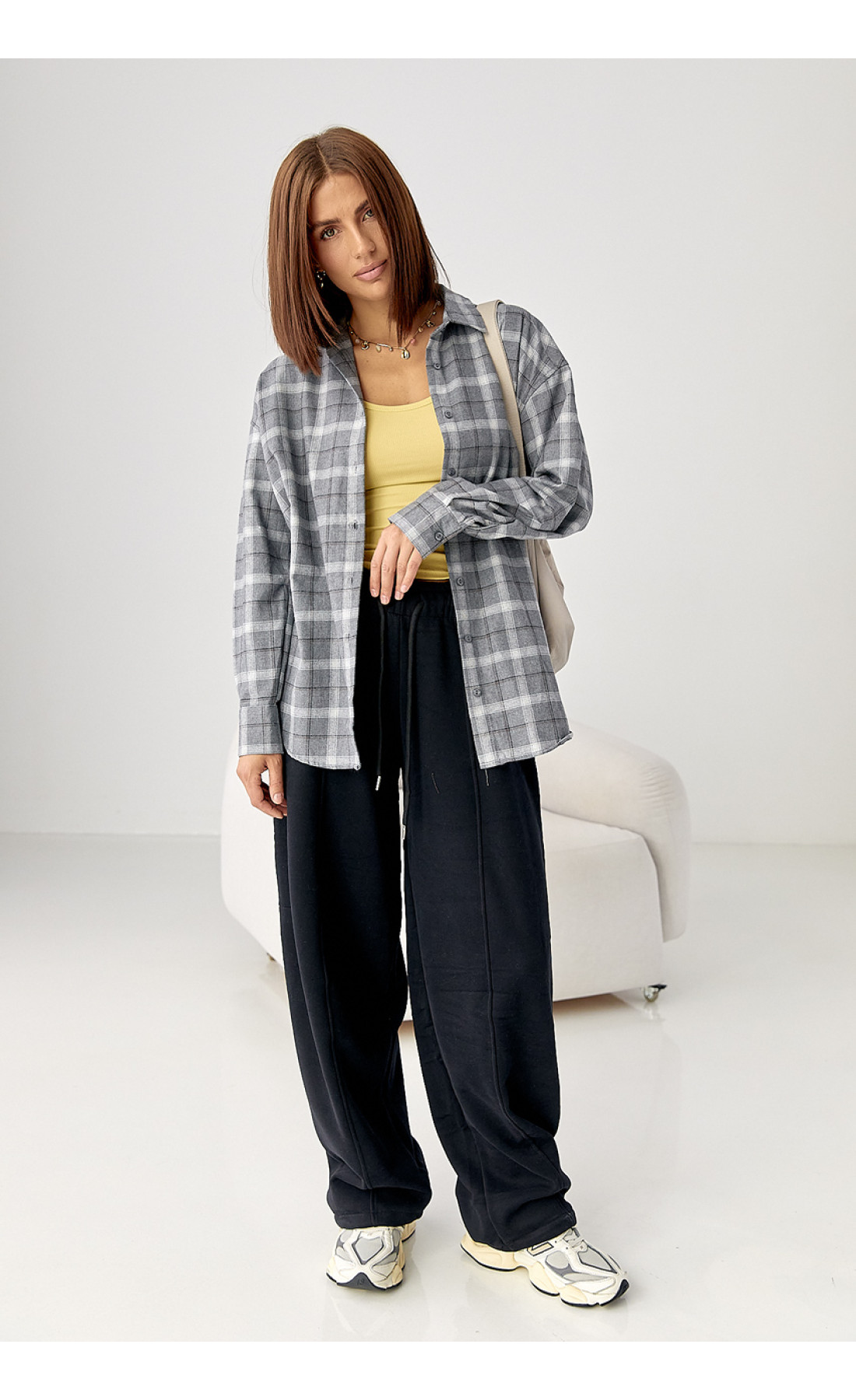 Клітчаста сорочка на ґудзиках із опущеними проймами  сірий колір