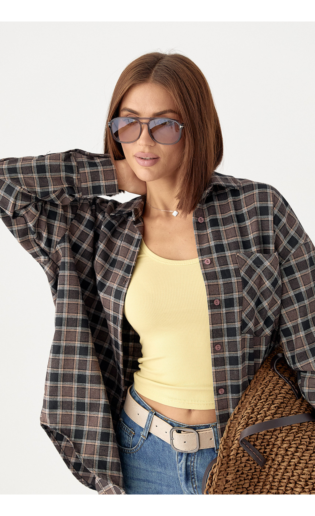 Картата сорочка з відкладним коміром  коричневий колір