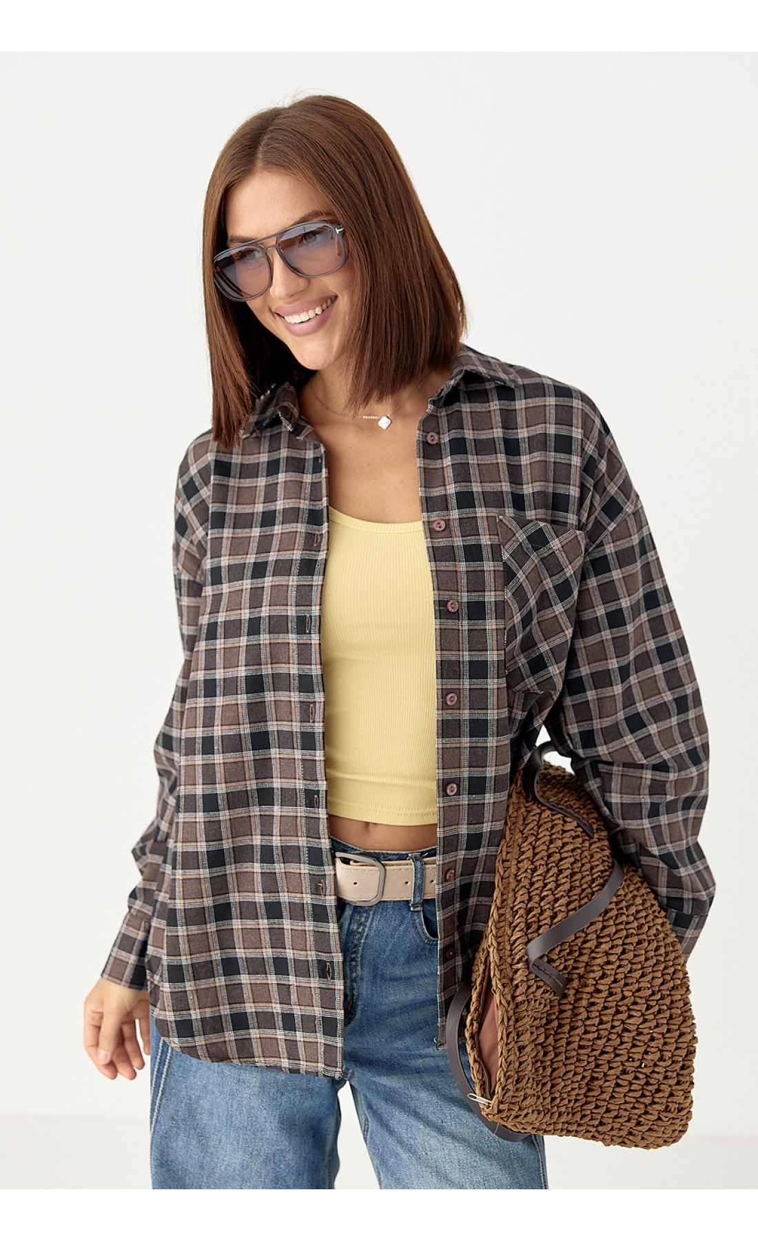 Картата сорочка з відкладним коміром  коричневий колір