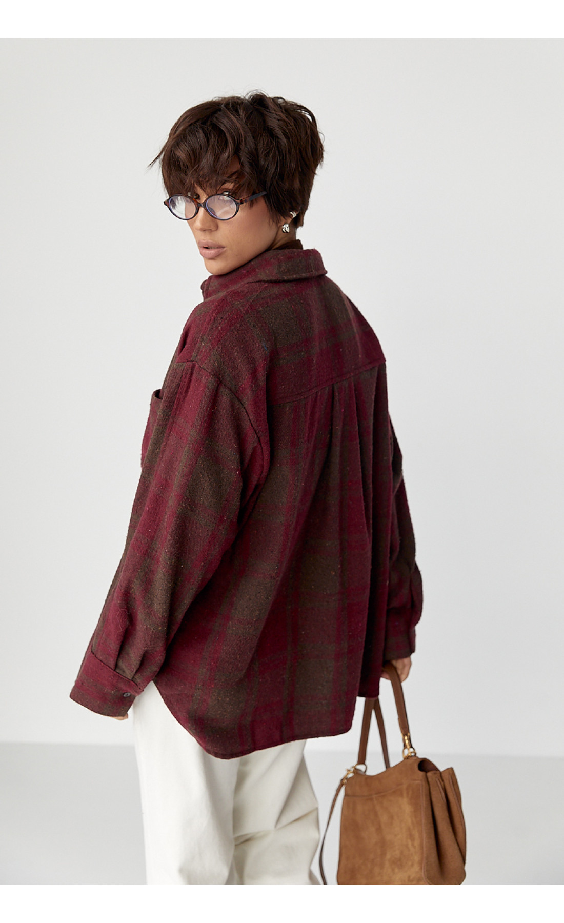 Тепла сорочка в клітинку з накладною кишенею  бордо колір