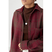 Тепла сорочка в клітинку з накладною кишенею  бордо колір