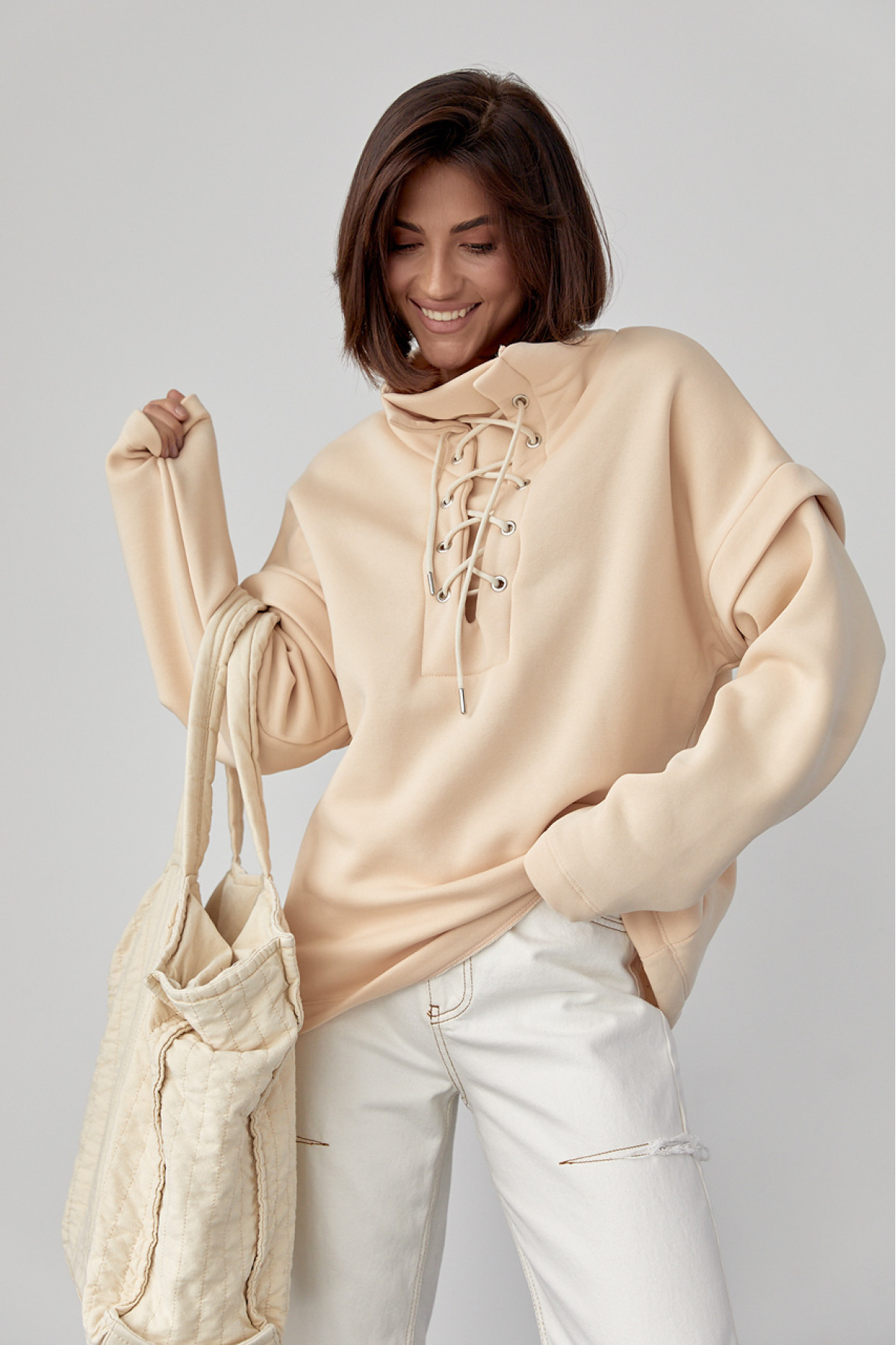 Теплий світшот із шнурівкою на горловині  бежевий колір