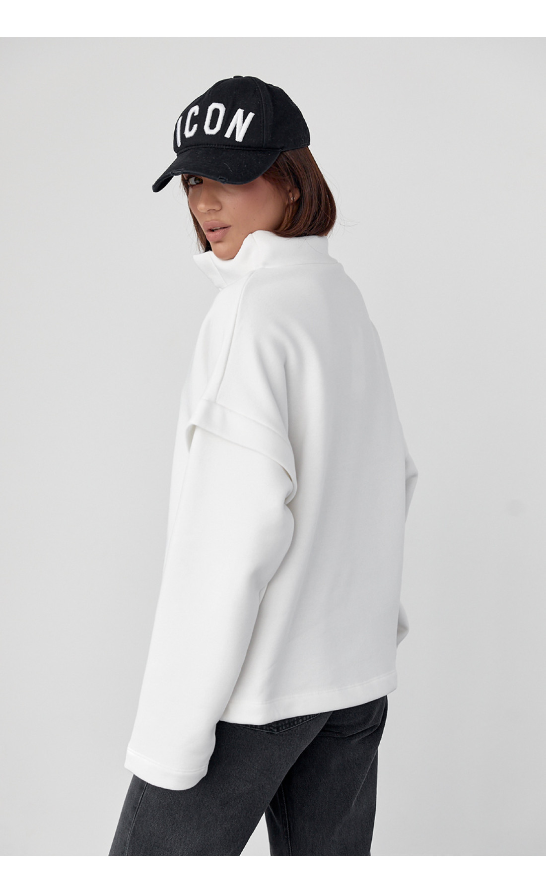 Теплий світшот із шнурівкою на горловині  молочний колір