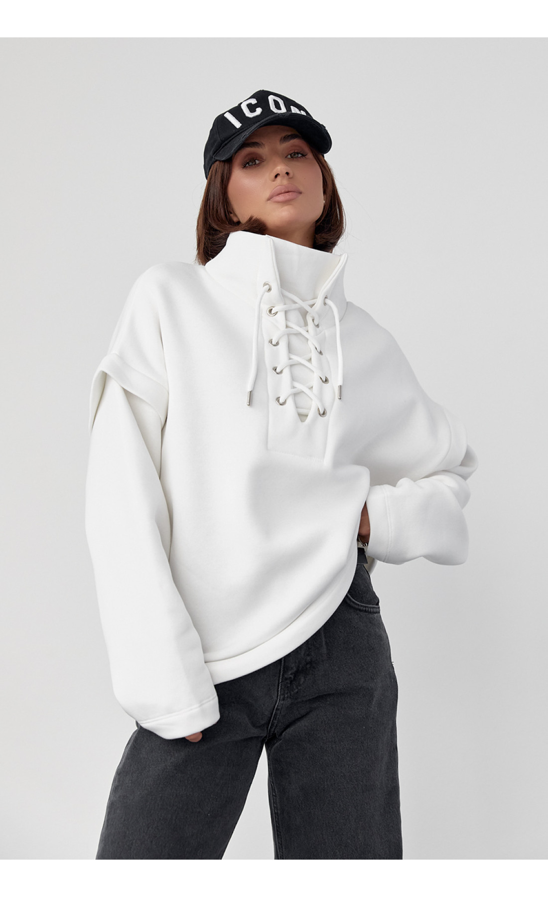 Теплий світшот із шнурівкою на горловині  молочний колір