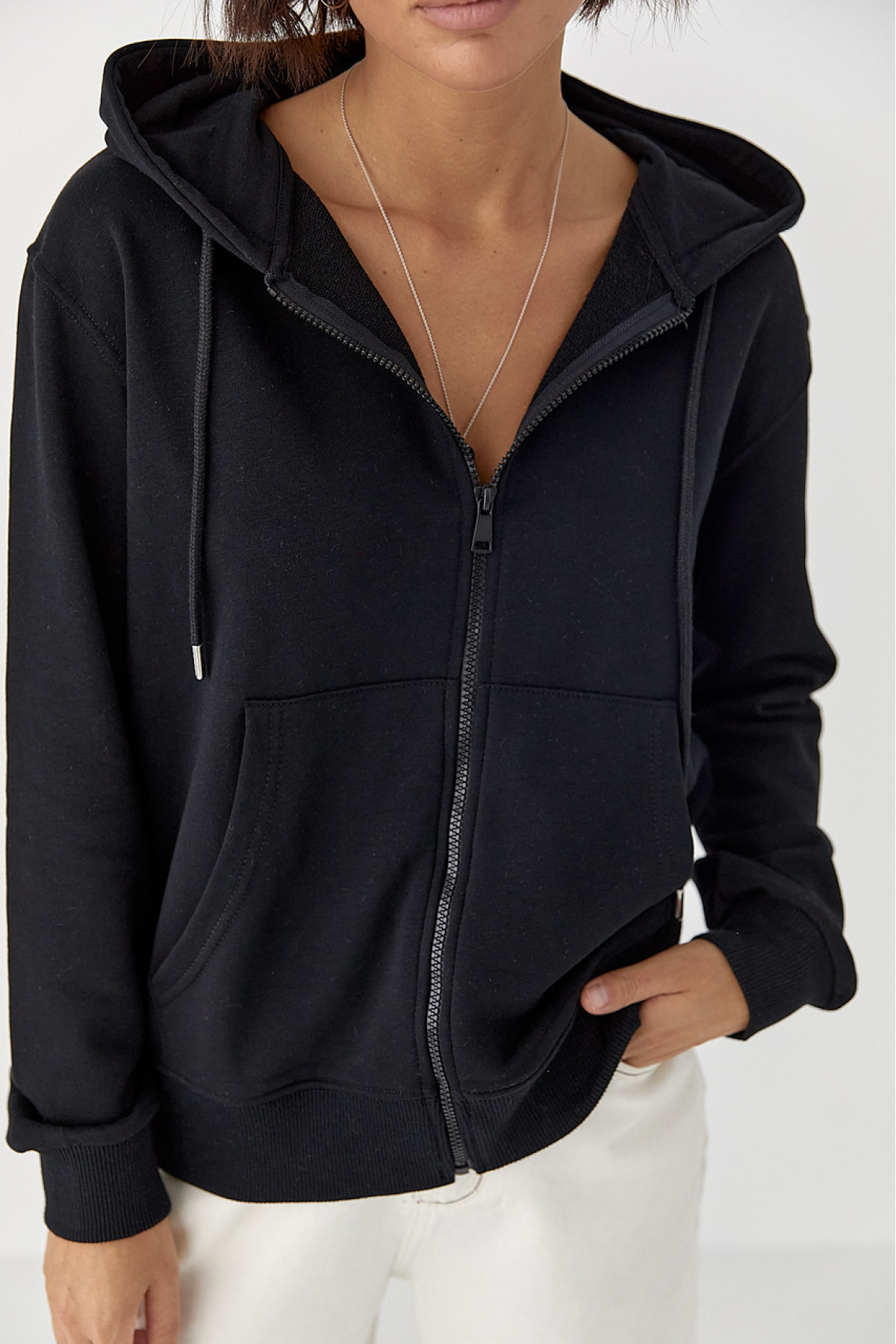 Жіноче худі на блискавці  чорний колір