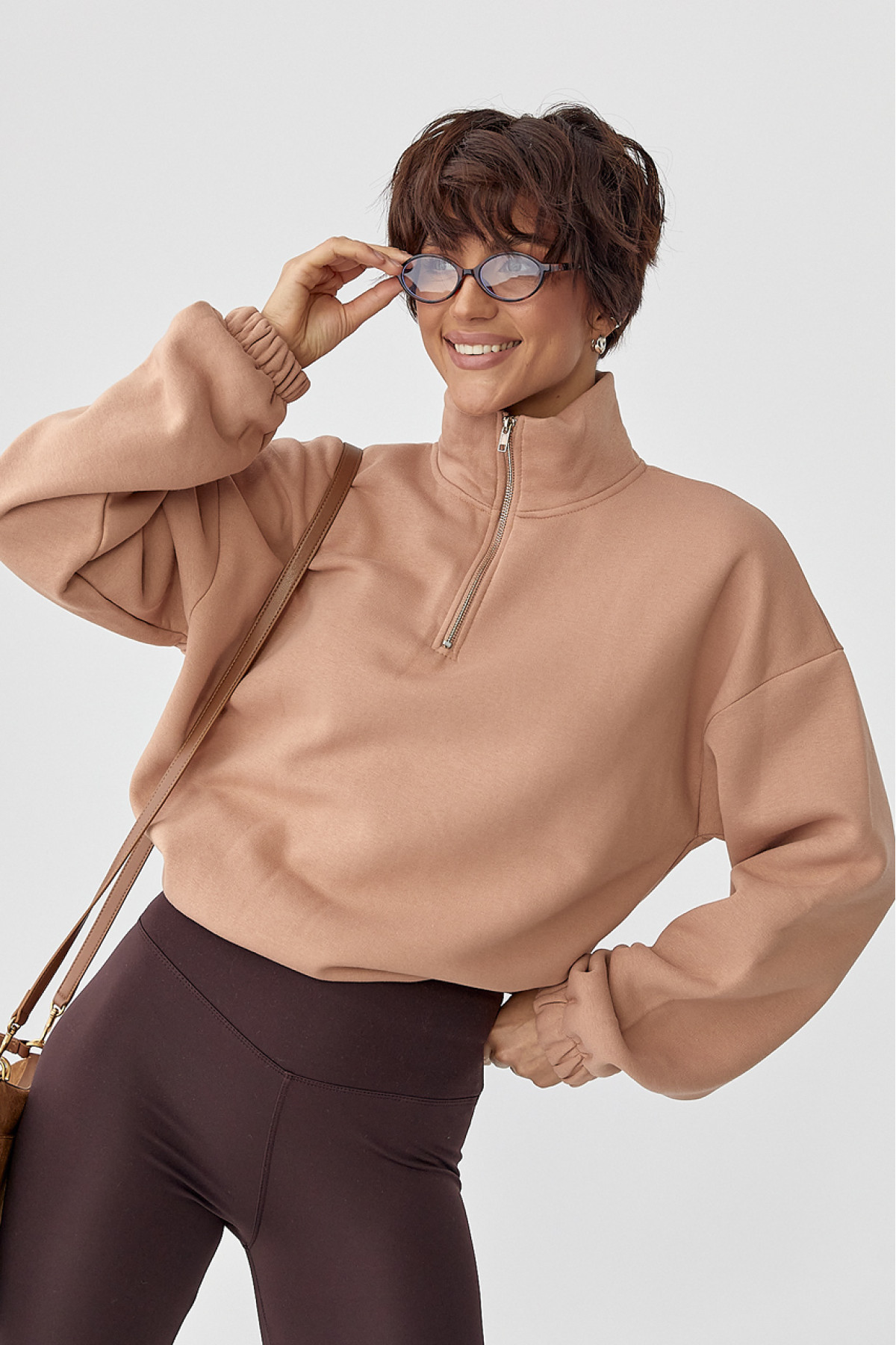 Однотонний спортивний світшот з начосом  світлокоричневий колір