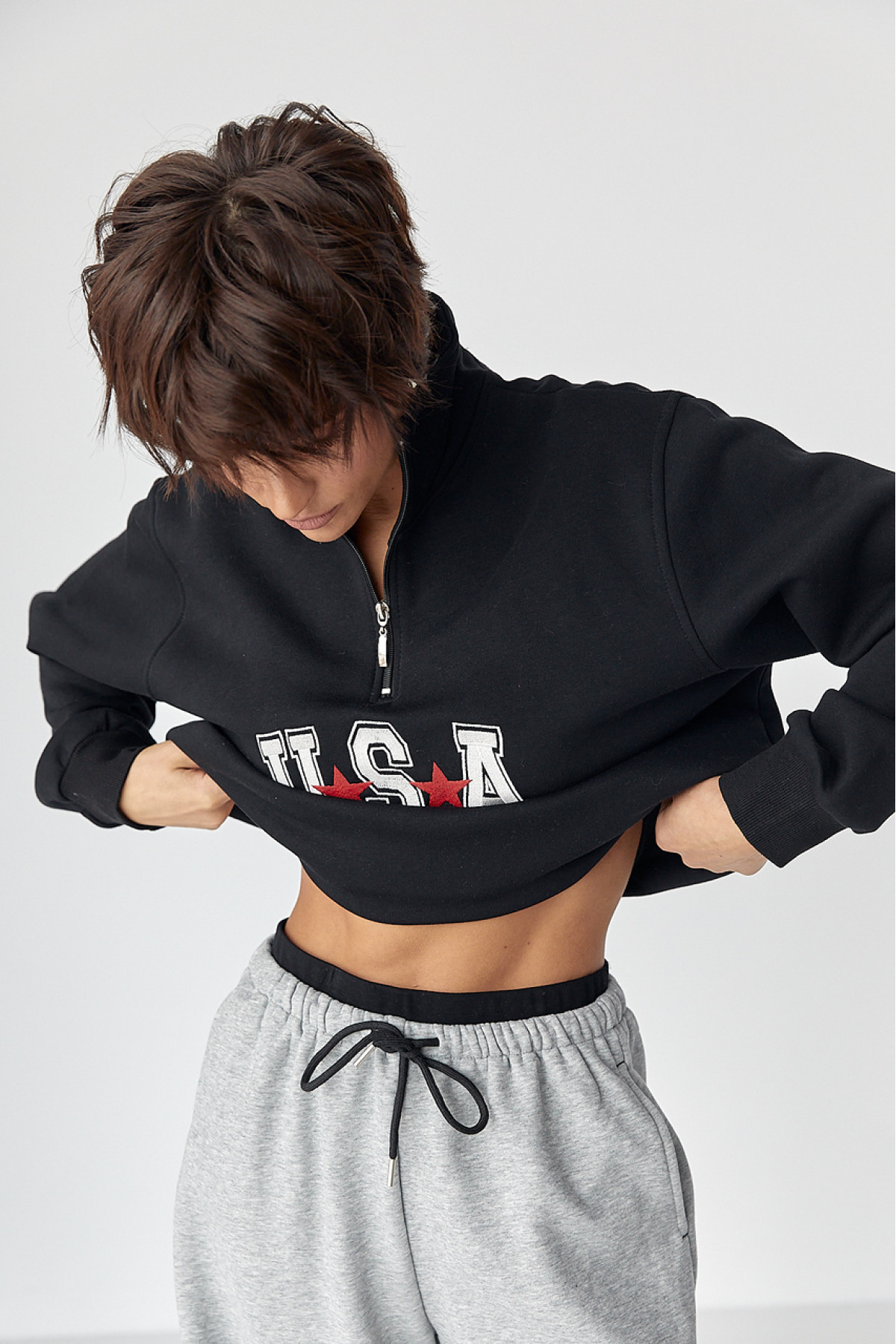 Теплий світшот з блискавкою на комірі  чорний колір