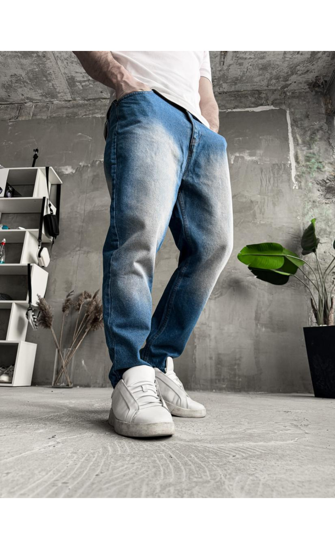 Джинси чоловічі світлого кольору вільна посадка