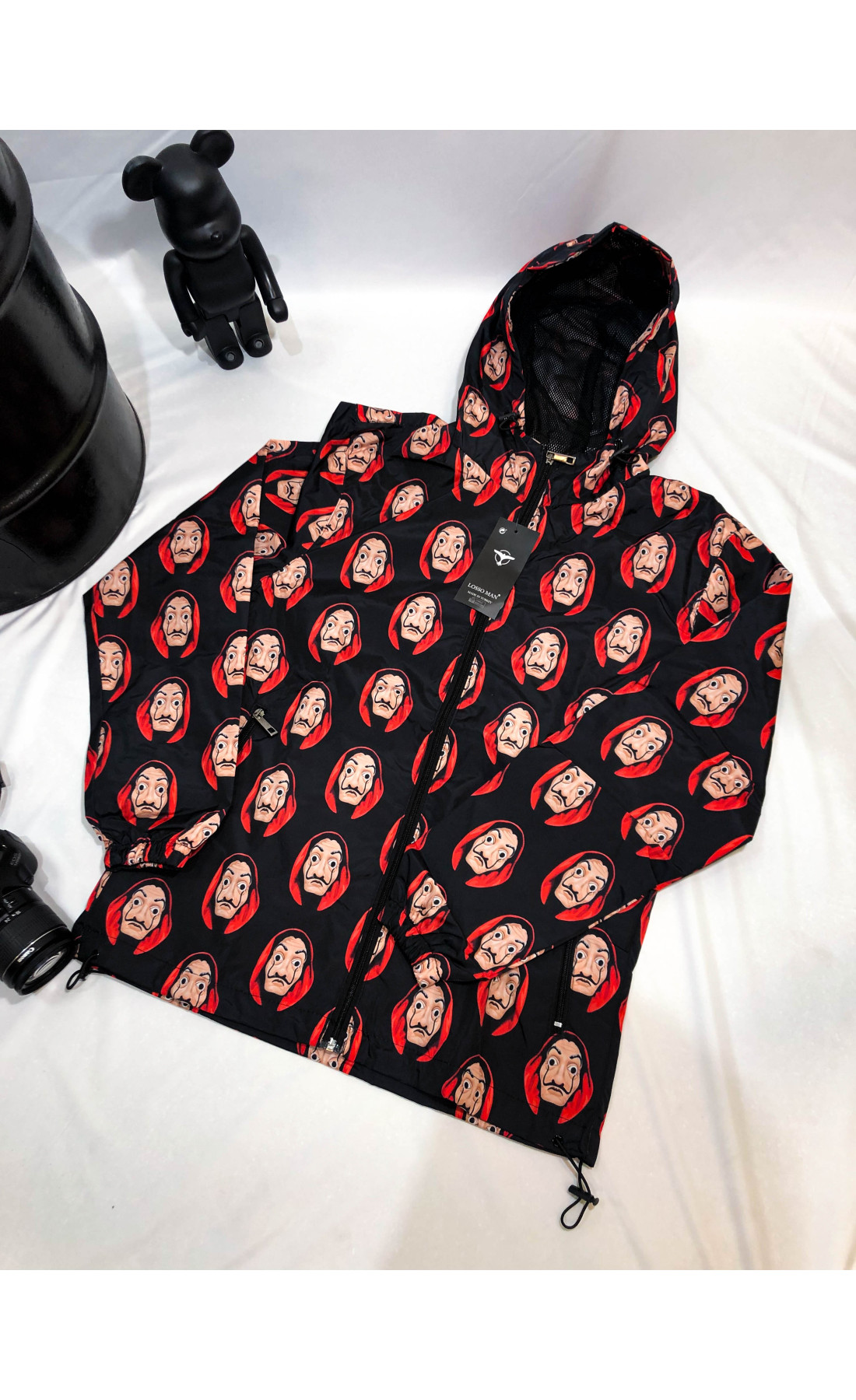 Чоловіча принтована чорна вітрівка з принтом