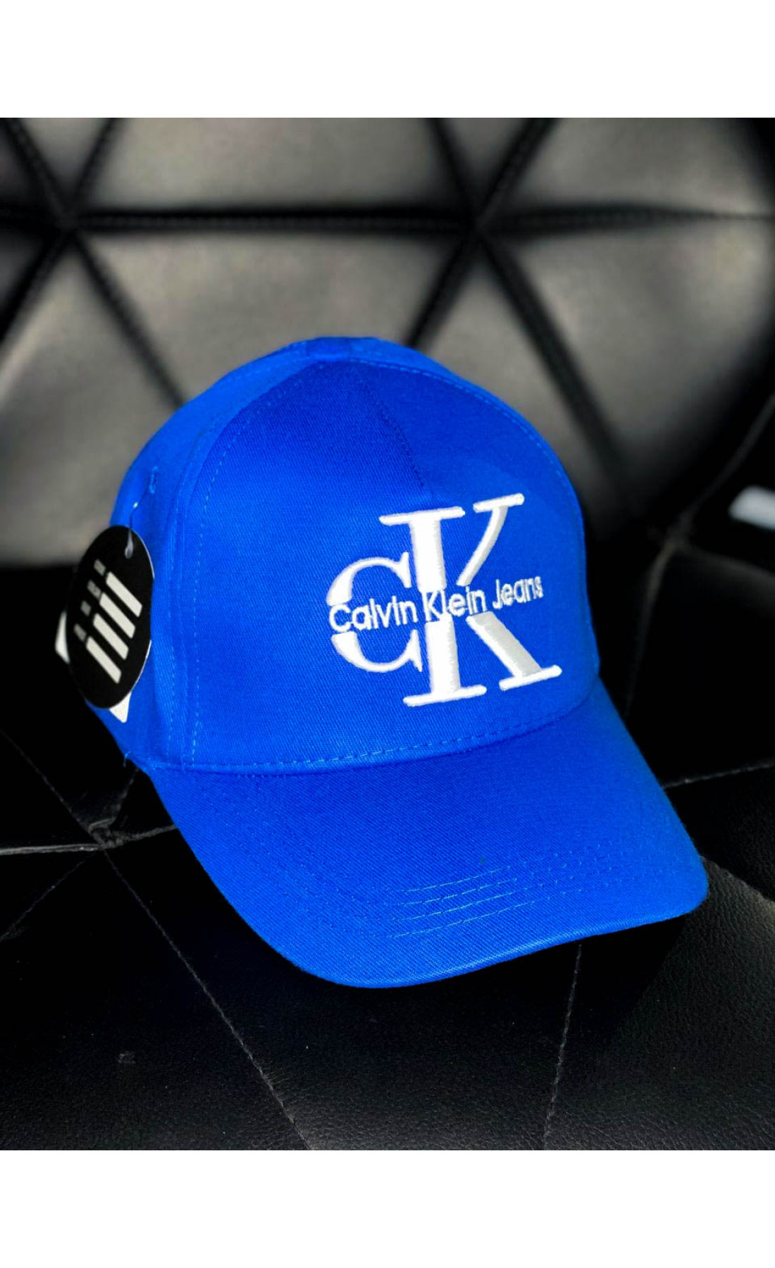 Синя чоловіча кепка