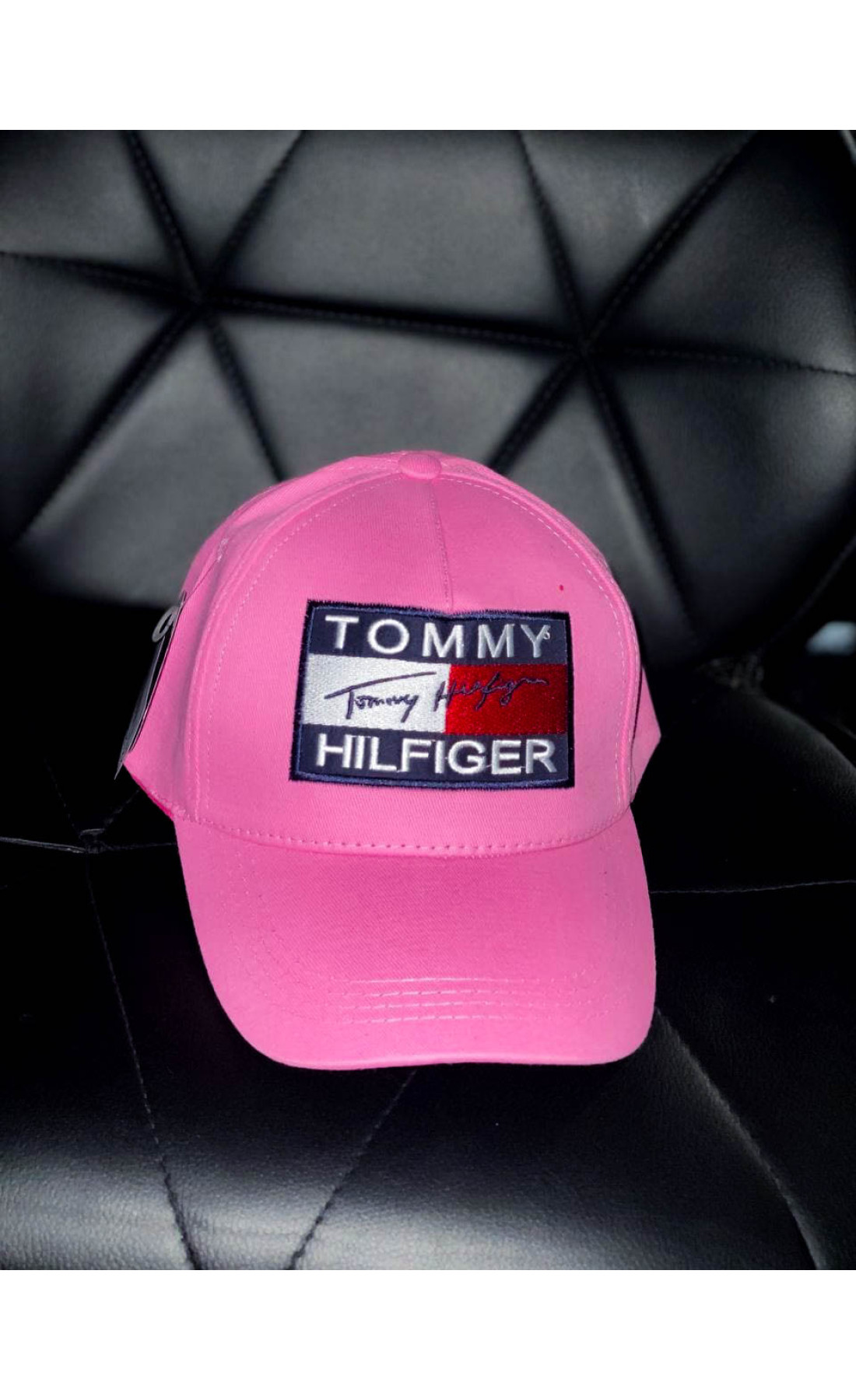 Рожева чоловіча кепка