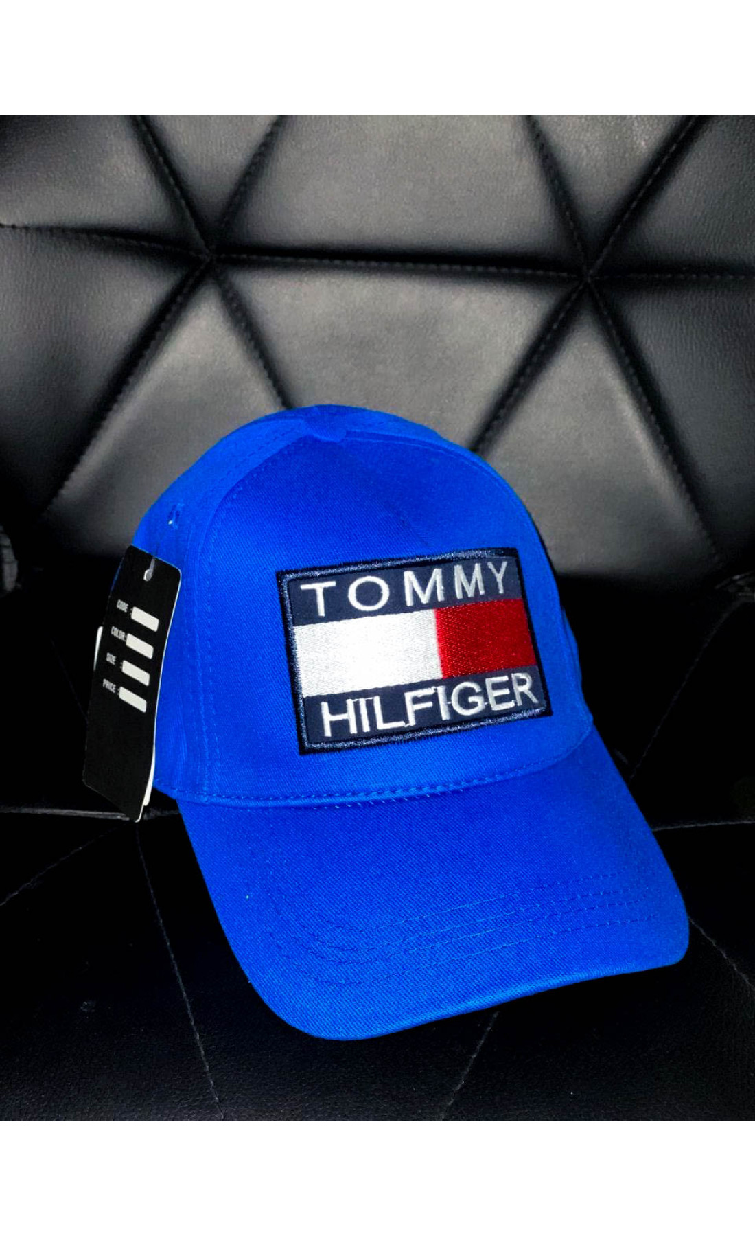 Синя чоловіча кепка