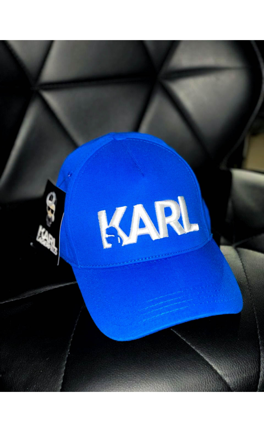 Синя чоловіча кепка