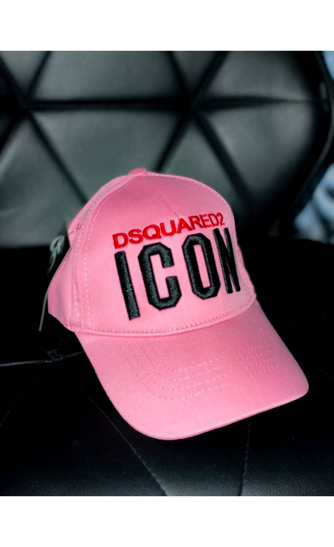 Рожева чоловіча кепка