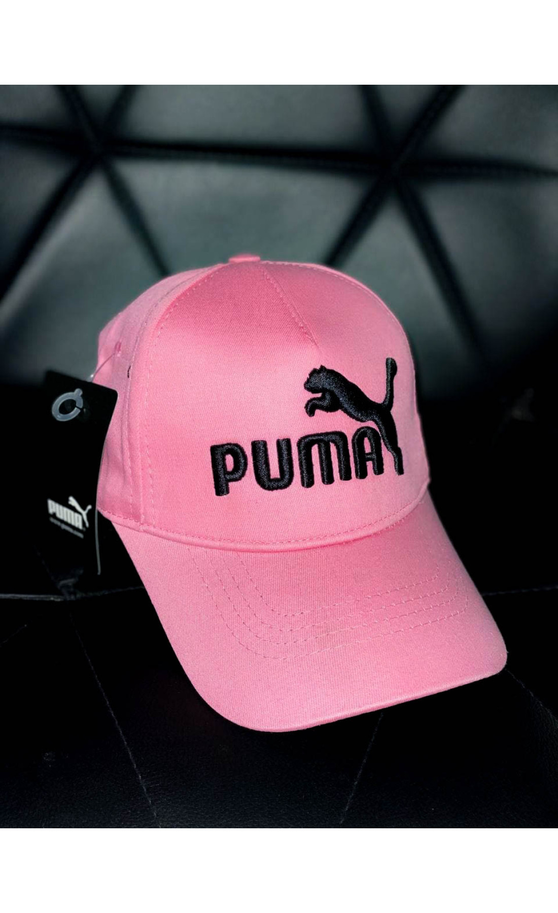 Рожева чоловіча кепка