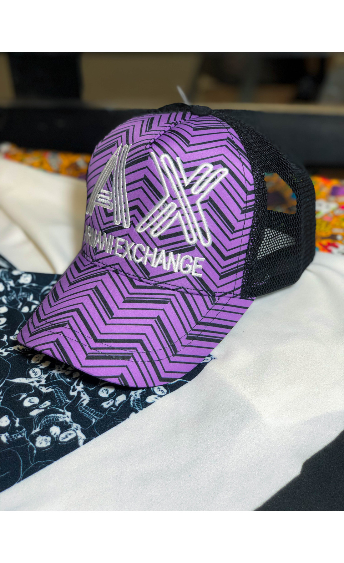 Фіолетова чоловіча кепка