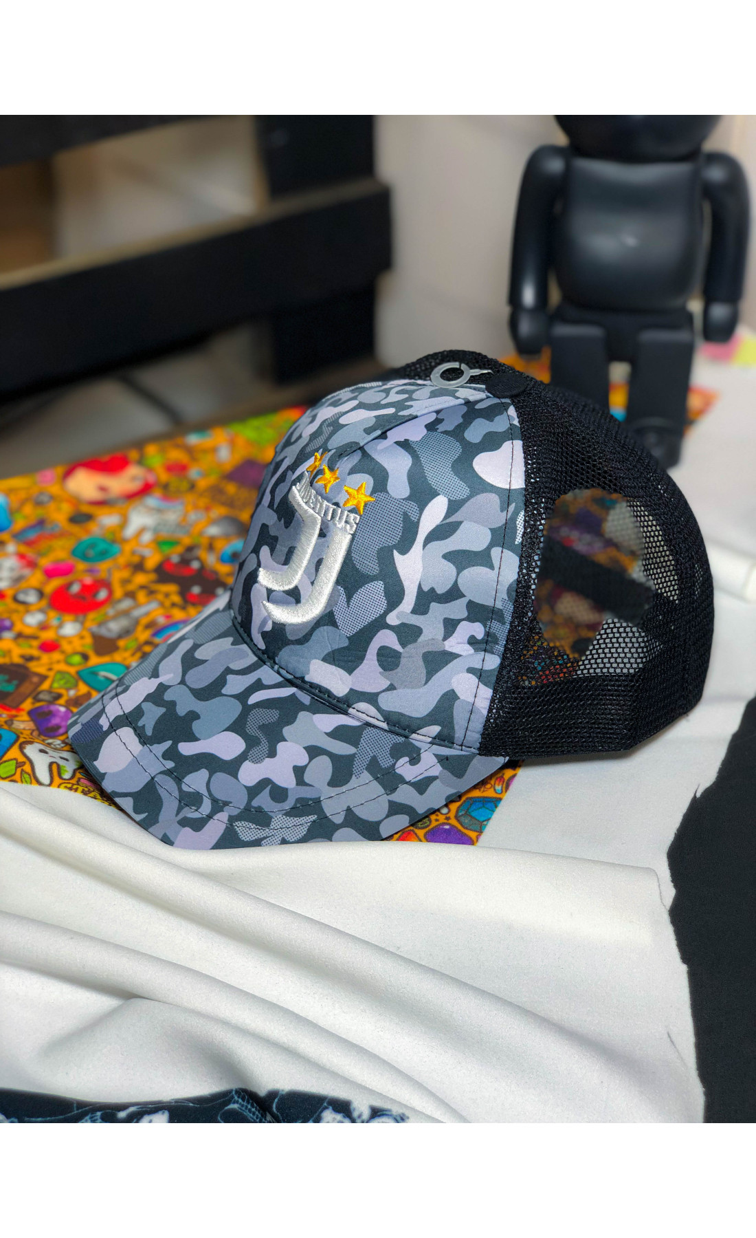 Сіра чоловіча кепка